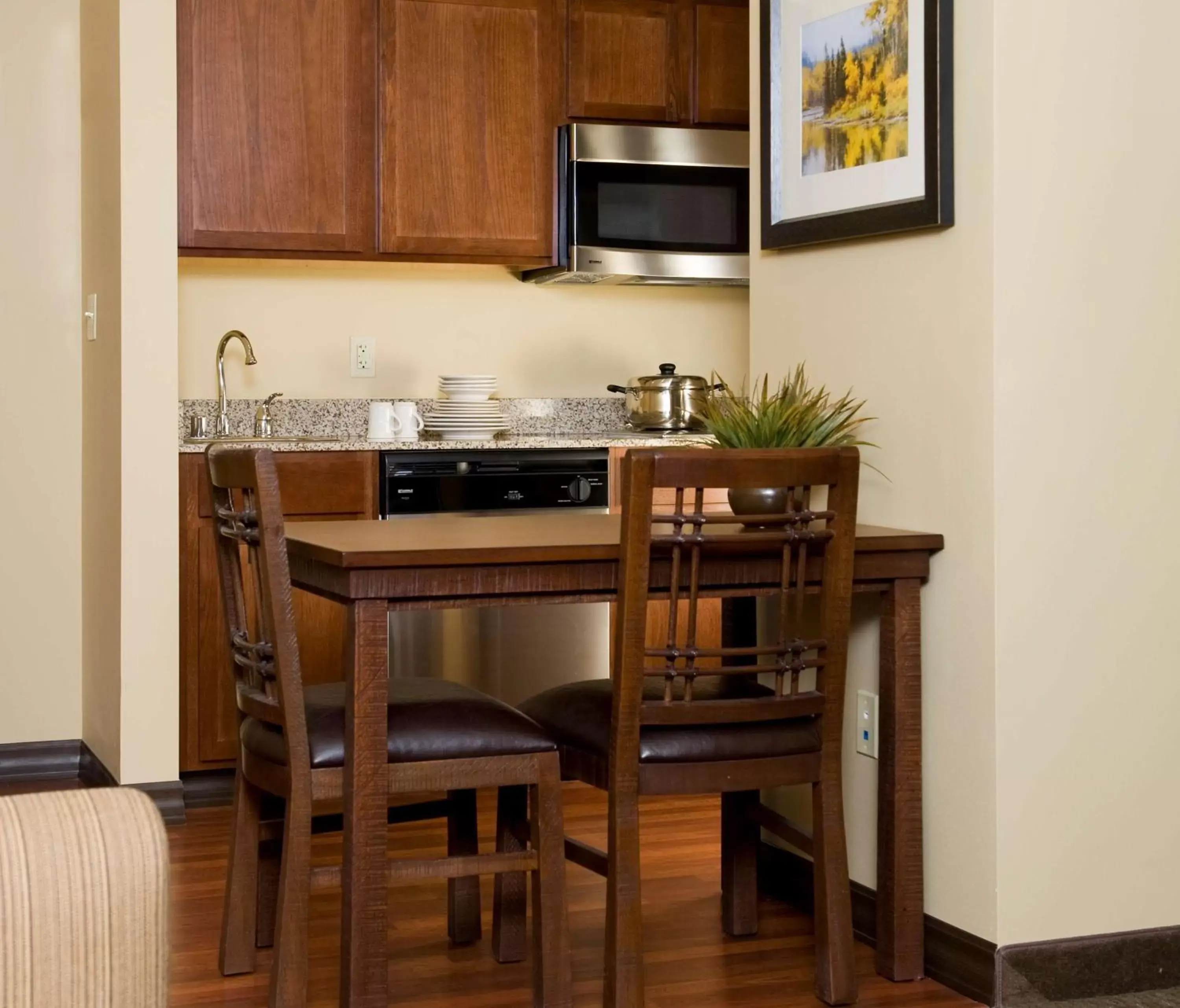 Kitchen or kitchenette, Kitchen/Kitchenette in Homewood Suites by Hilton Bozeman