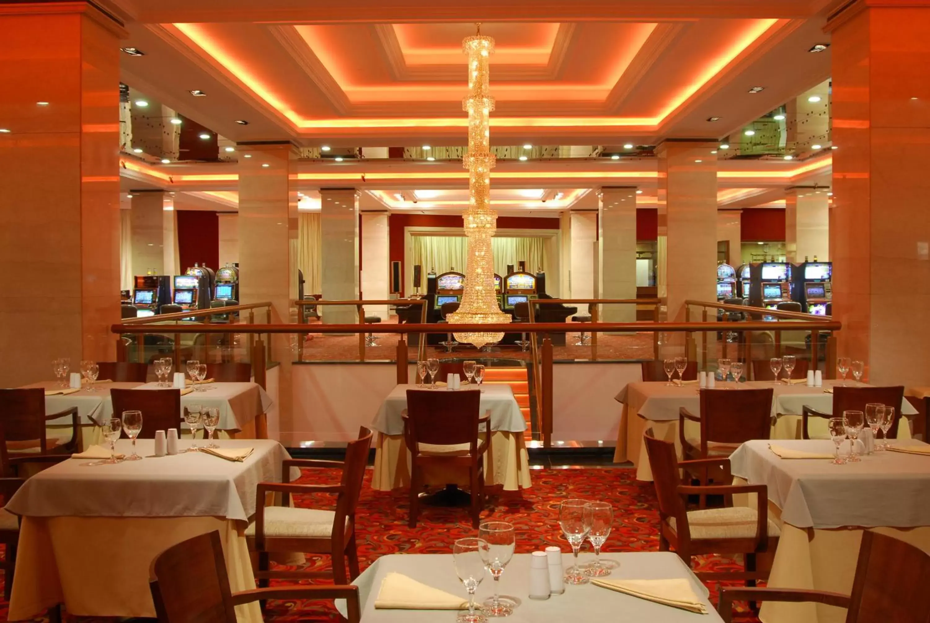 Restaurant/Places to Eat in Radisson Montevideo Victoria Plaza