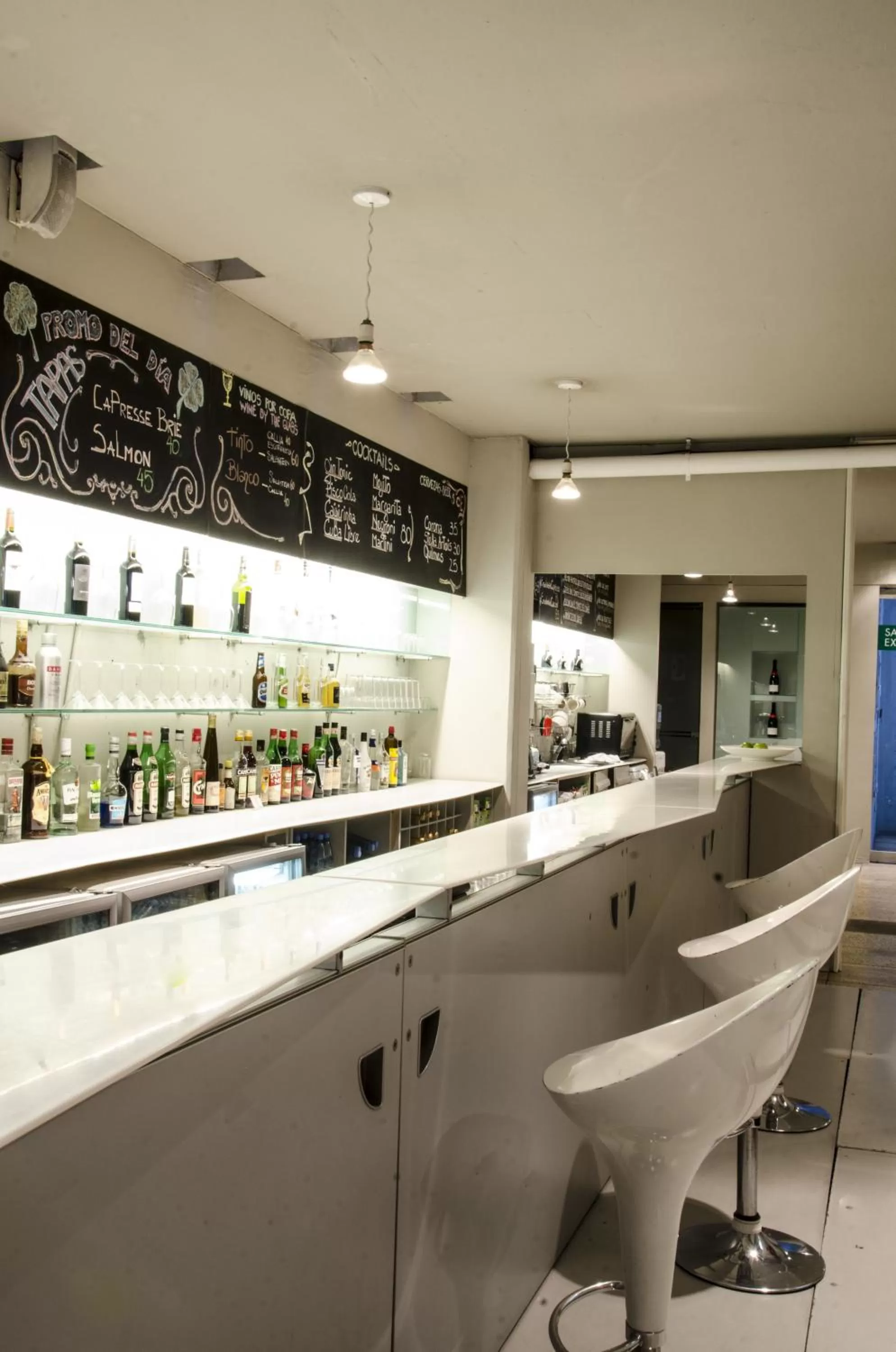 Lounge or bar in Design cE - Hotel Boutique de Diseño