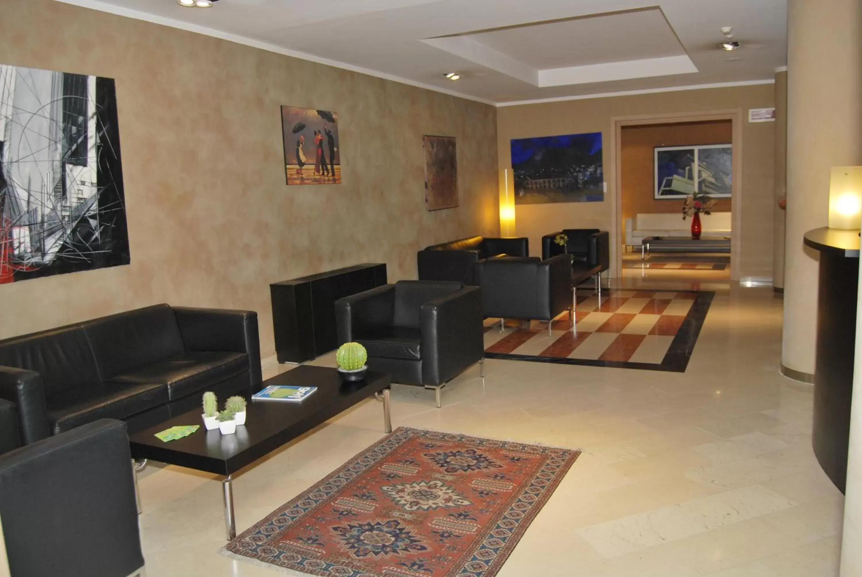 Lounge or bar, Lobby/Reception in Viva Hotel