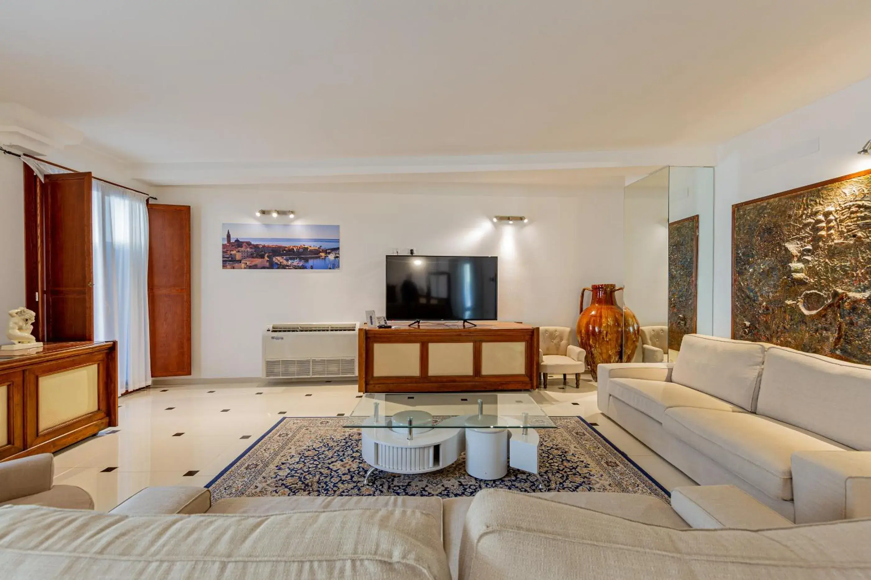Communal lounge/ TV room, Seating Area in Hotel Villa Piras