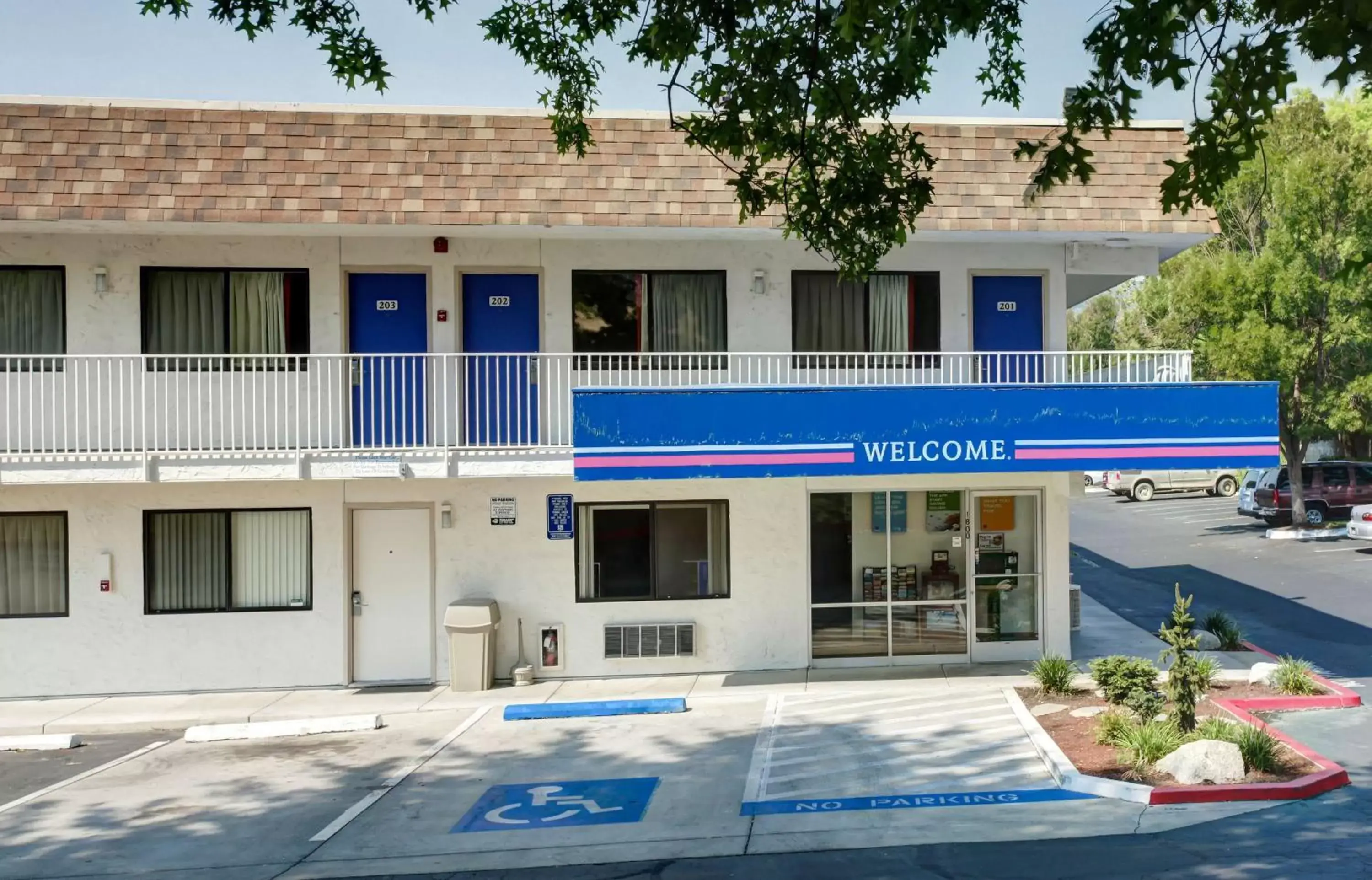 Property building, Facade/Entrance in Motel 6-Grants Pass, OR