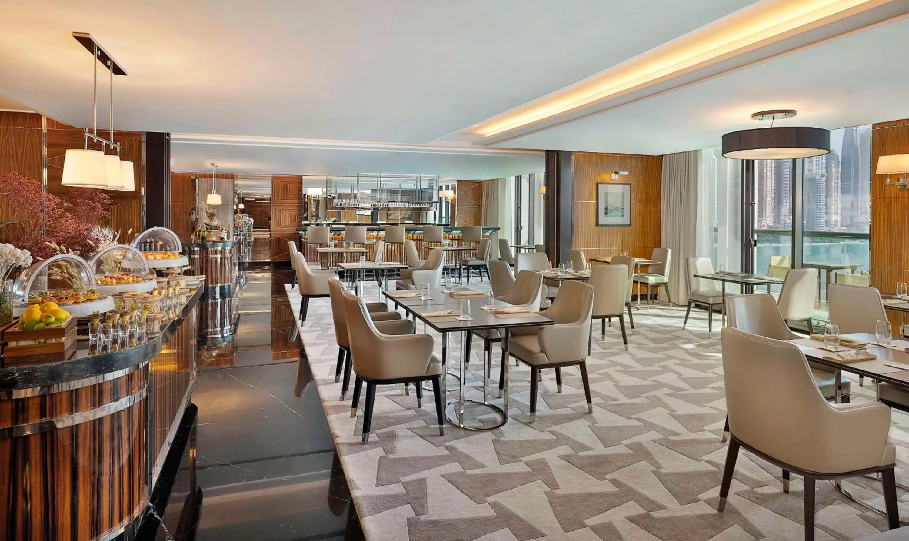Property building, Restaurant/Places to Eat in Hilton Dubai Palm Jumeirah