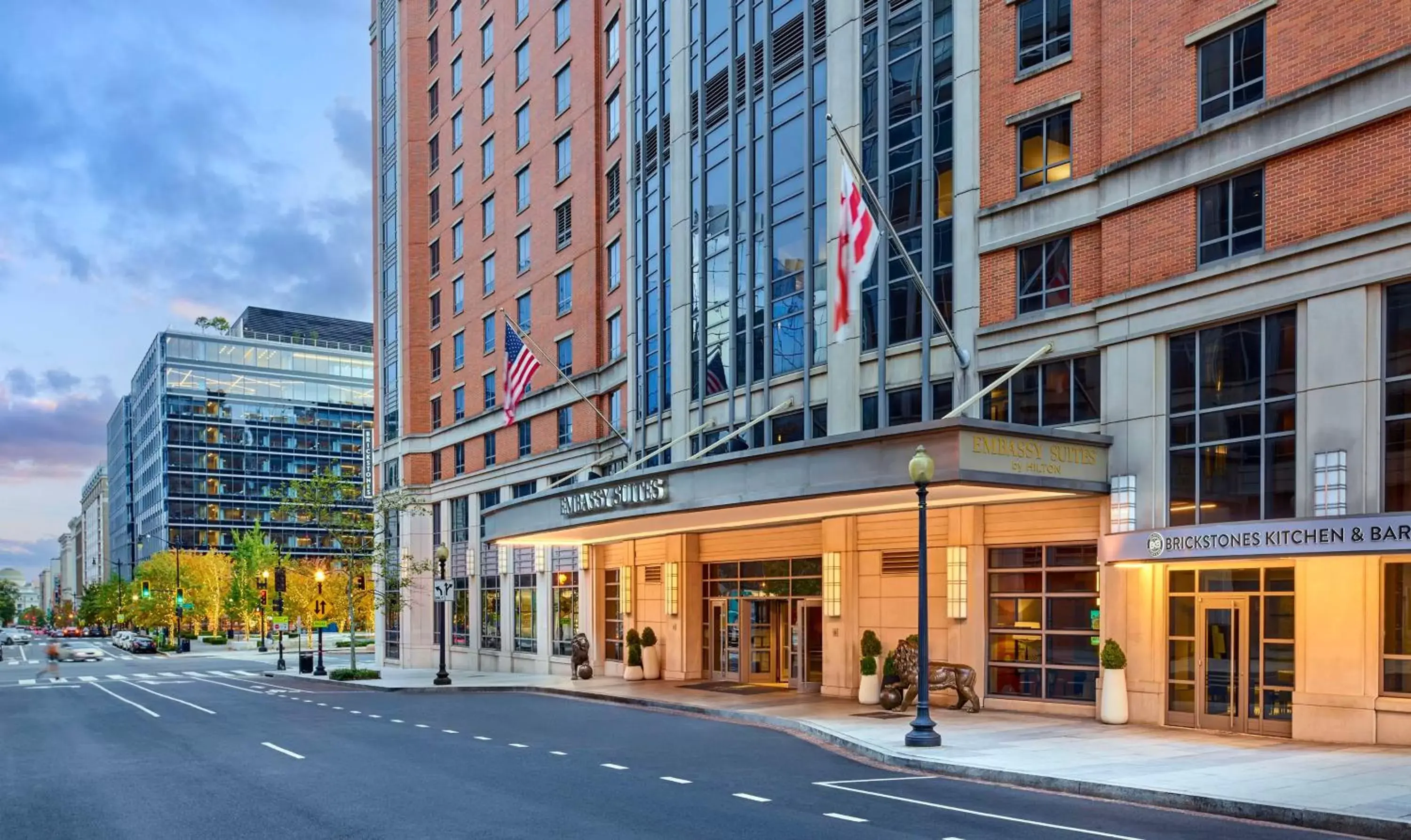 Property building in Embassy Suites by Hilton Washington DC Convention Center