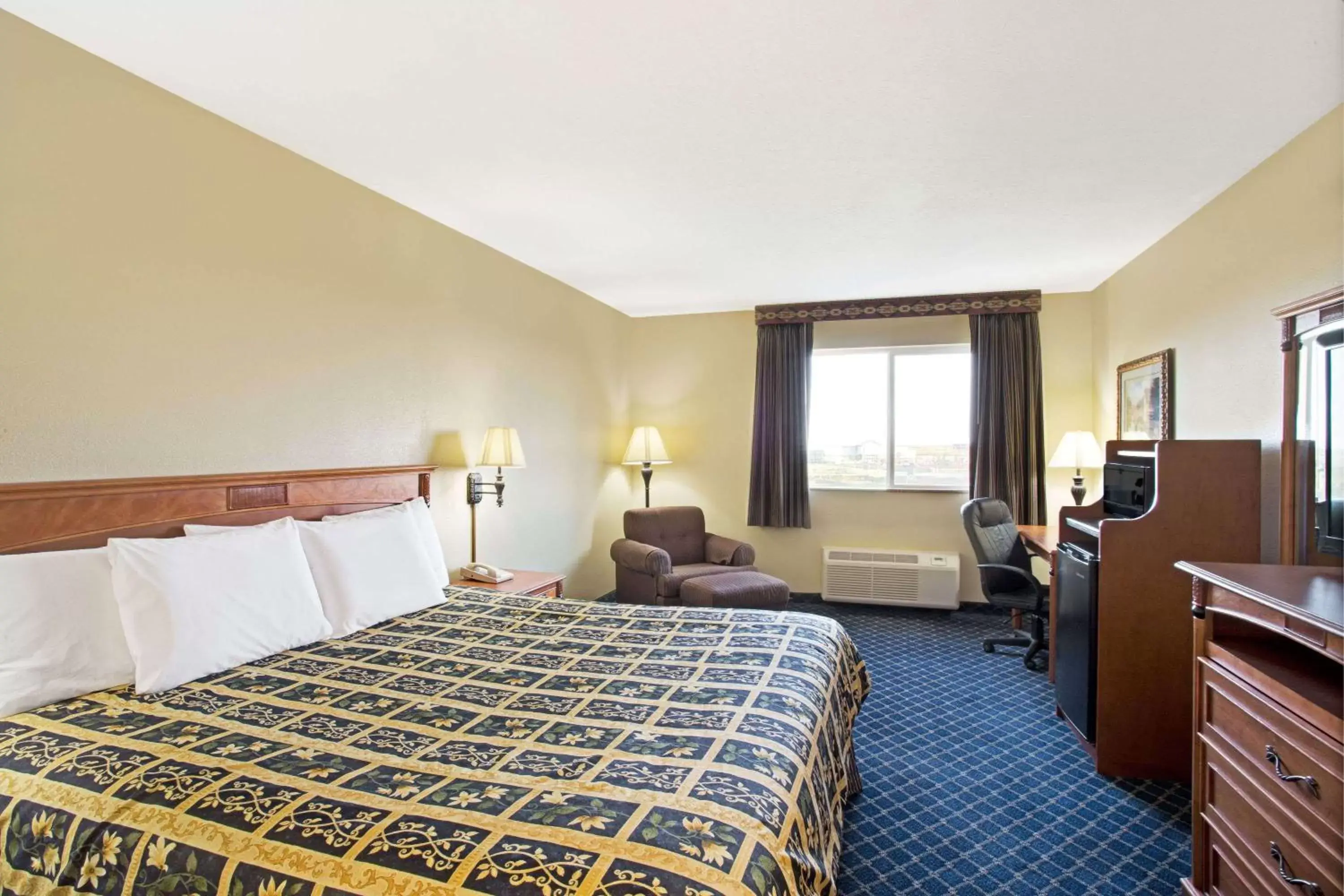 Photo of the whole room, Bed in Days Inn by Wyndham Brigham City