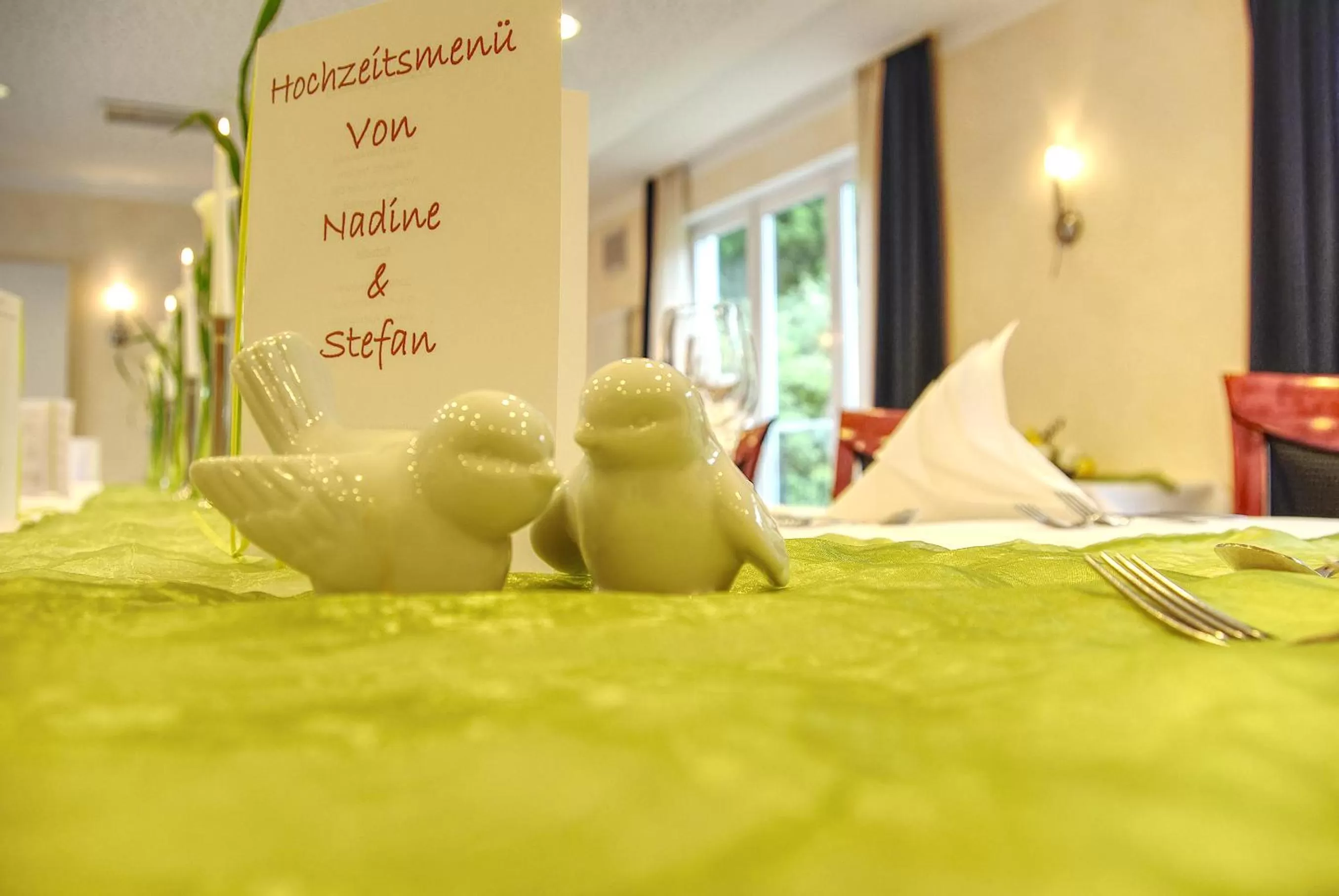 Banquet/Function facilities, Bed in Hotel Jakob