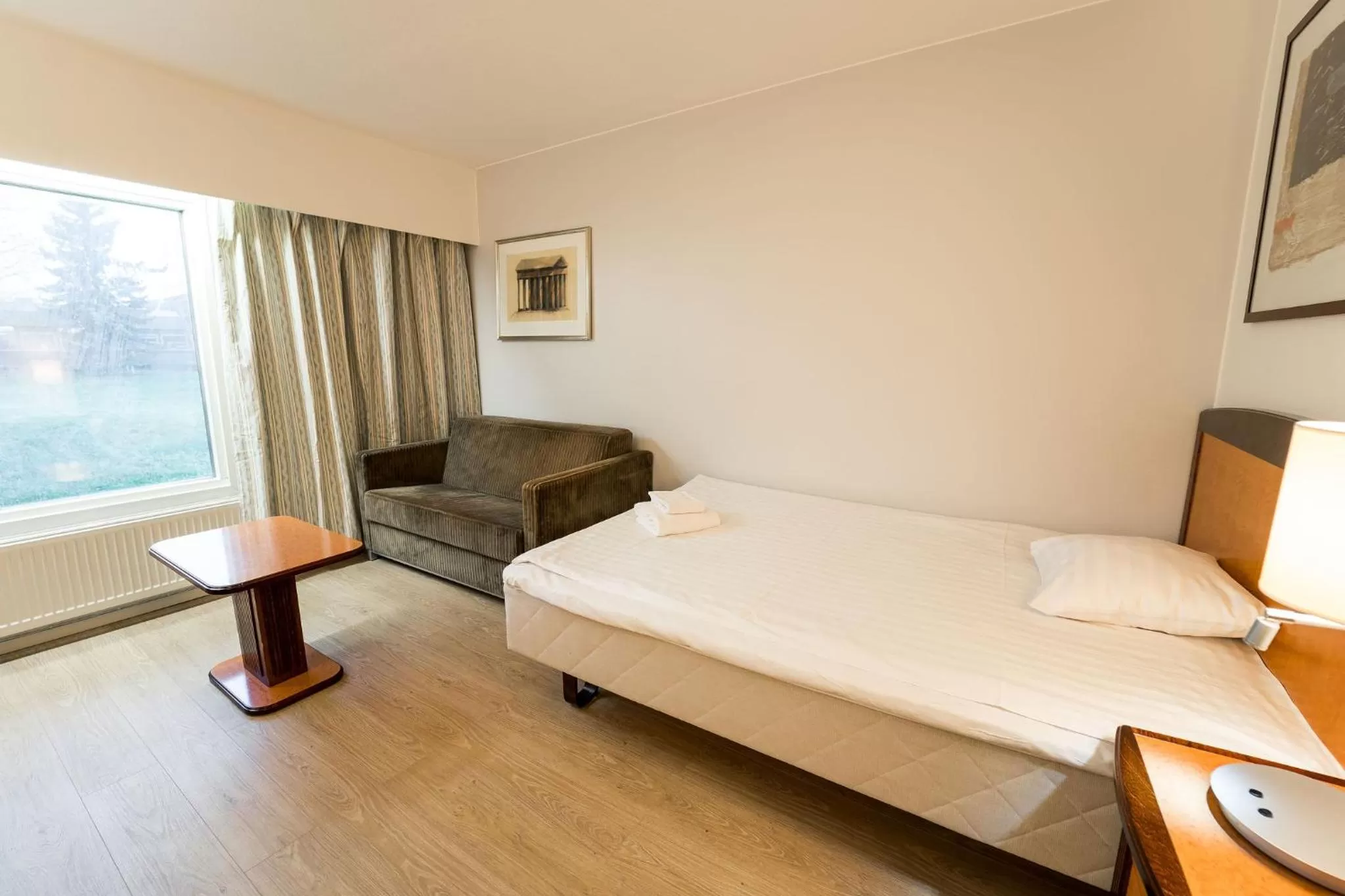 Bed in Budget Hotel Raahe