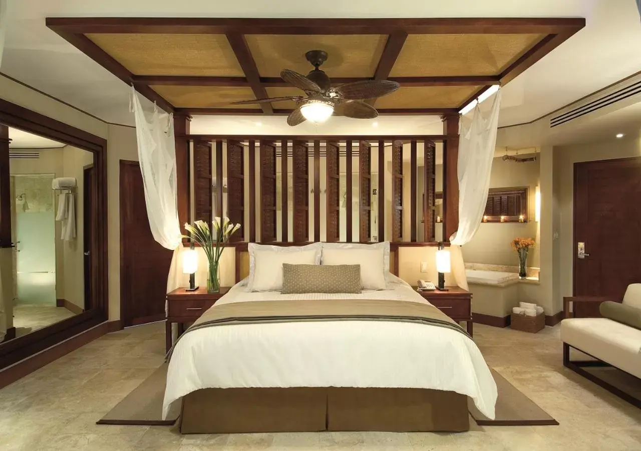 Bedroom, Bed in Dreams Riviera Cancun Resort & Spa - All Inclusive