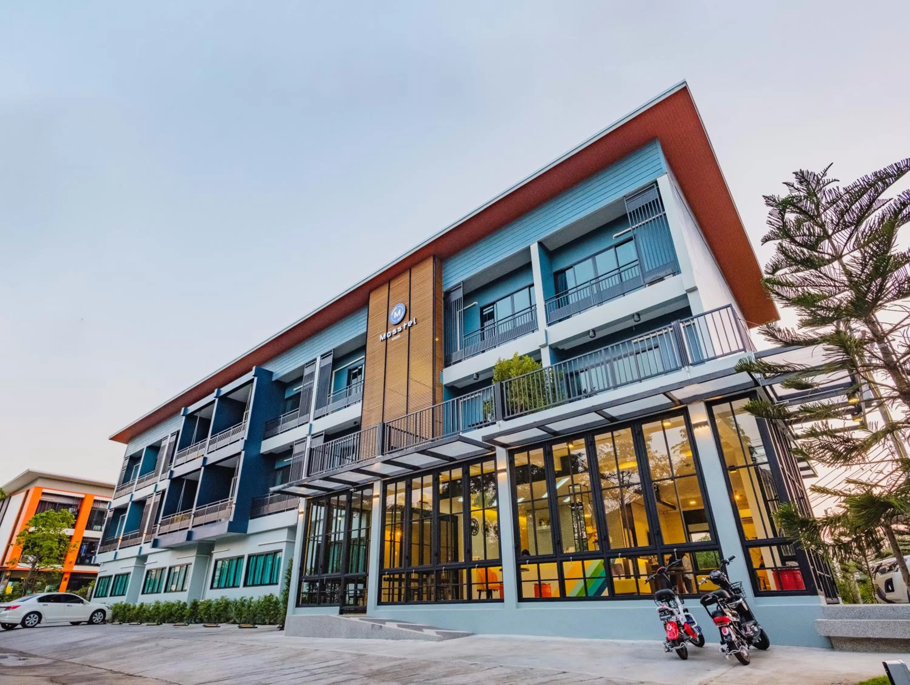 Property building in Mosstel