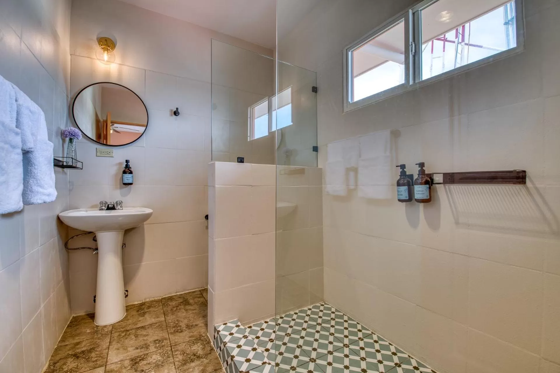 Bathroom in Bocas Paradise Hotel