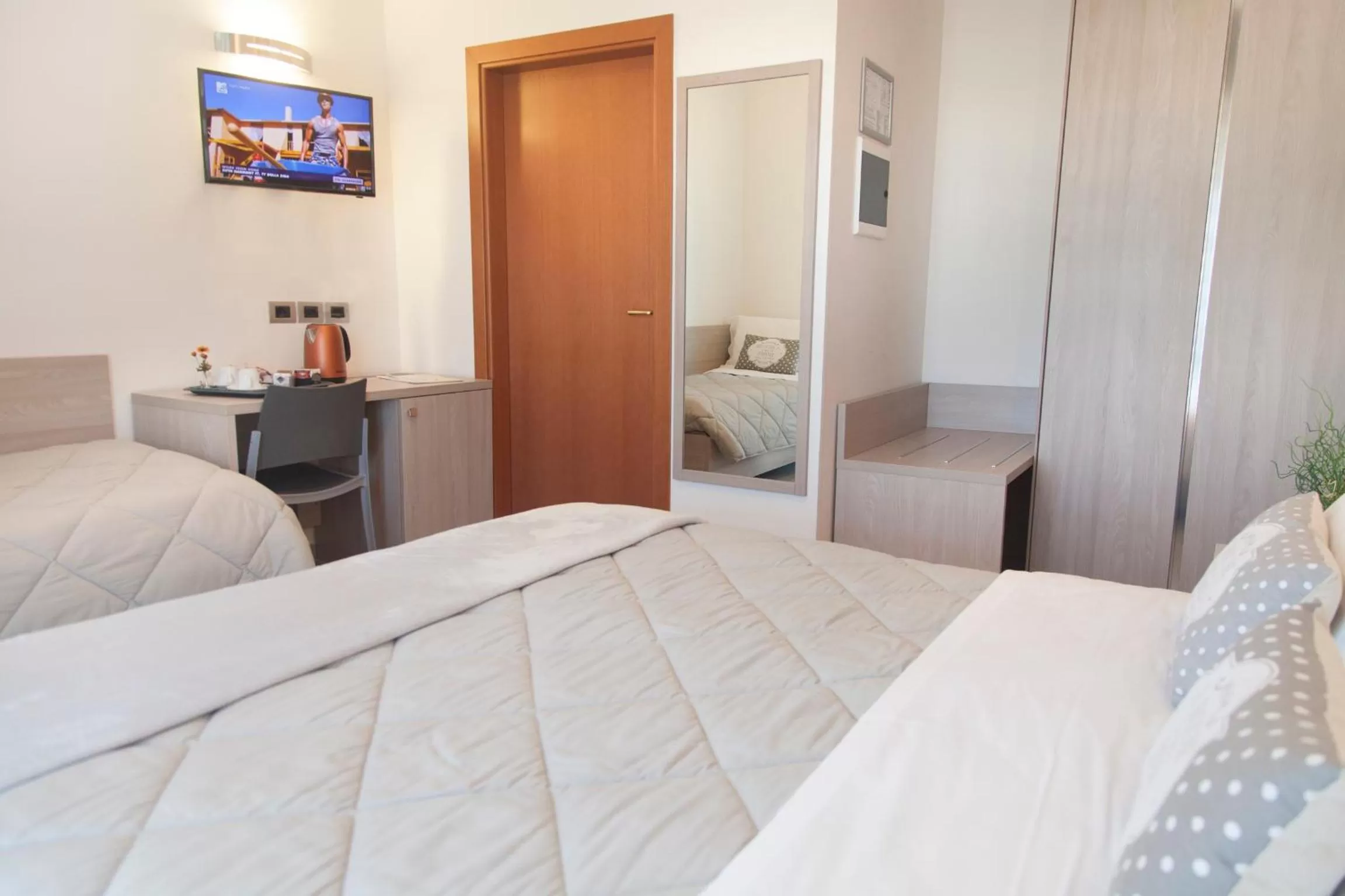 Photo of the whole room, Bed in Hotel Gabbiano