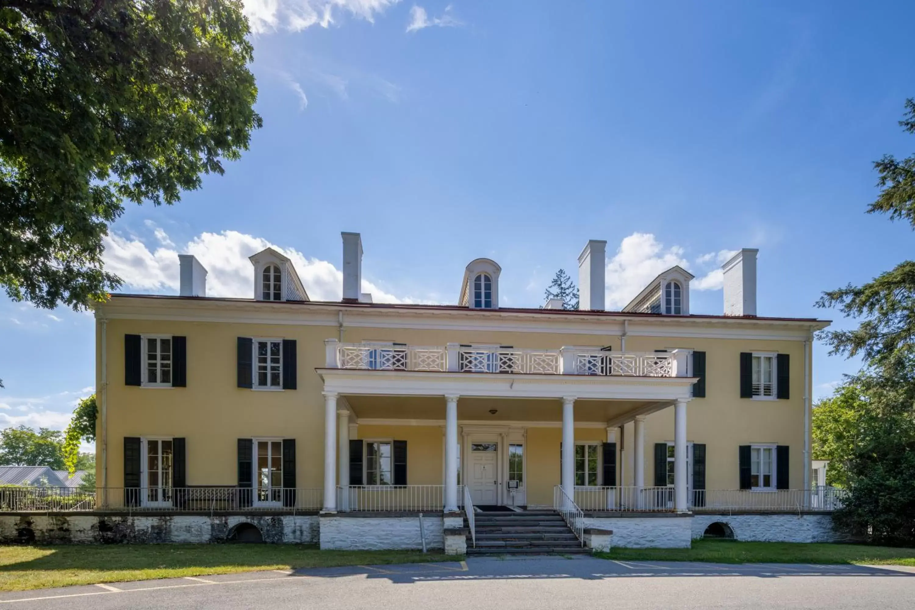 Off site, Property Building in Holiday Inn Poughkeepsie, an IHG Hotel