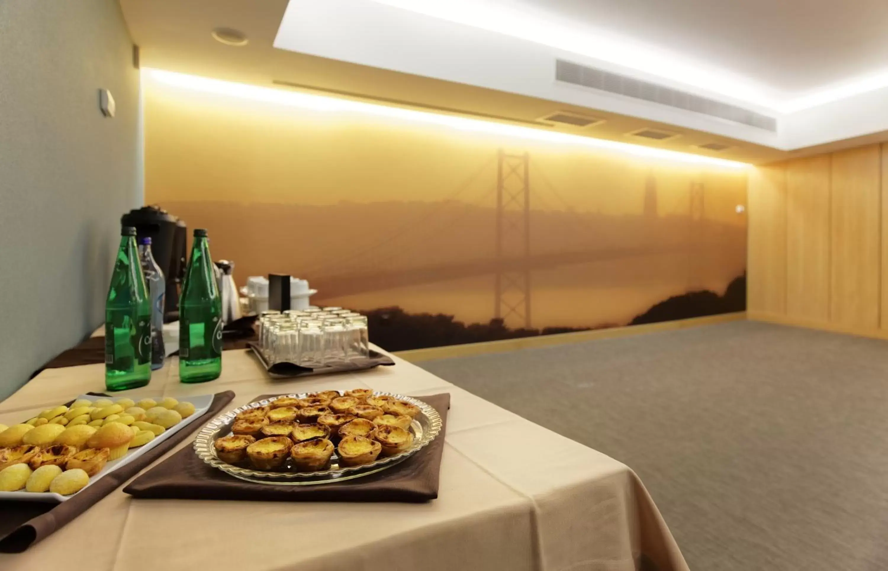 Food in Mercure Lisboa Almada