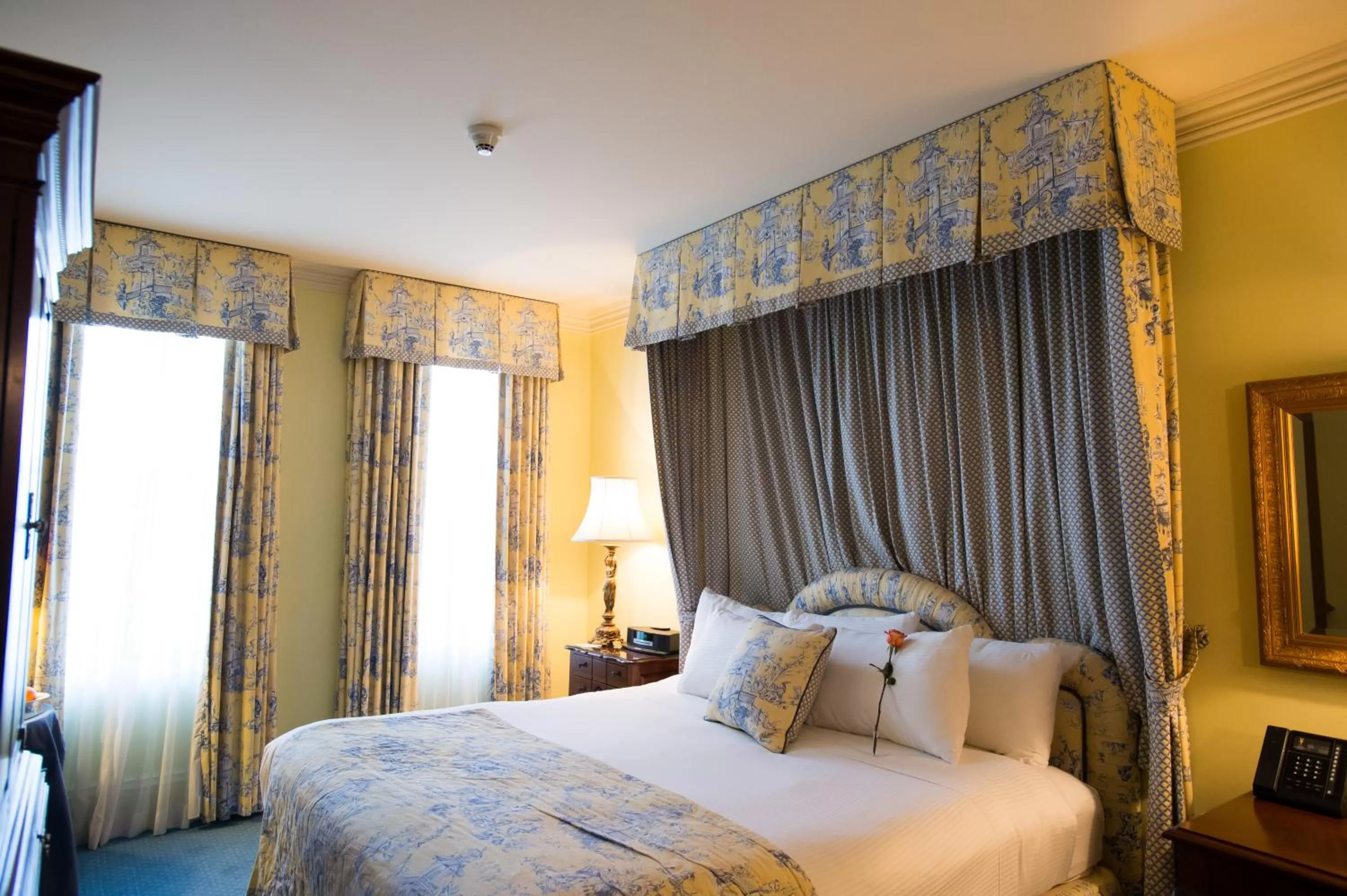 Bed in Prince of Wales