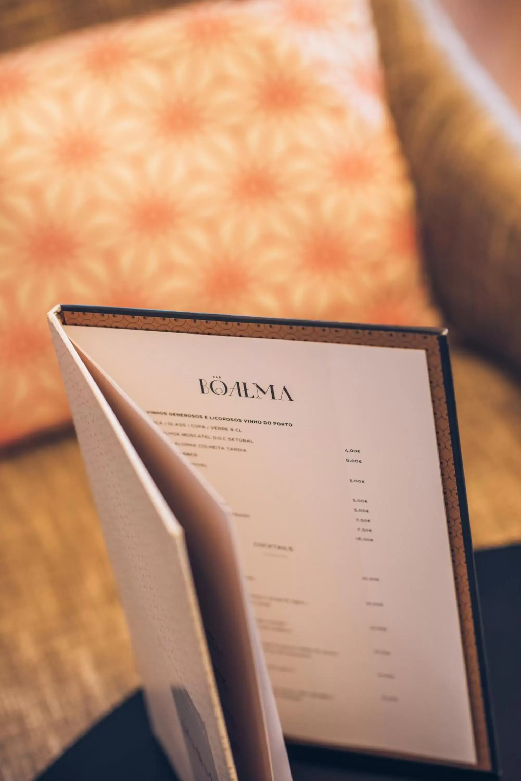 Lounge or bar in Iberostar Selection Lisboa Lounge or bar in Iberostar Selection Lisboa