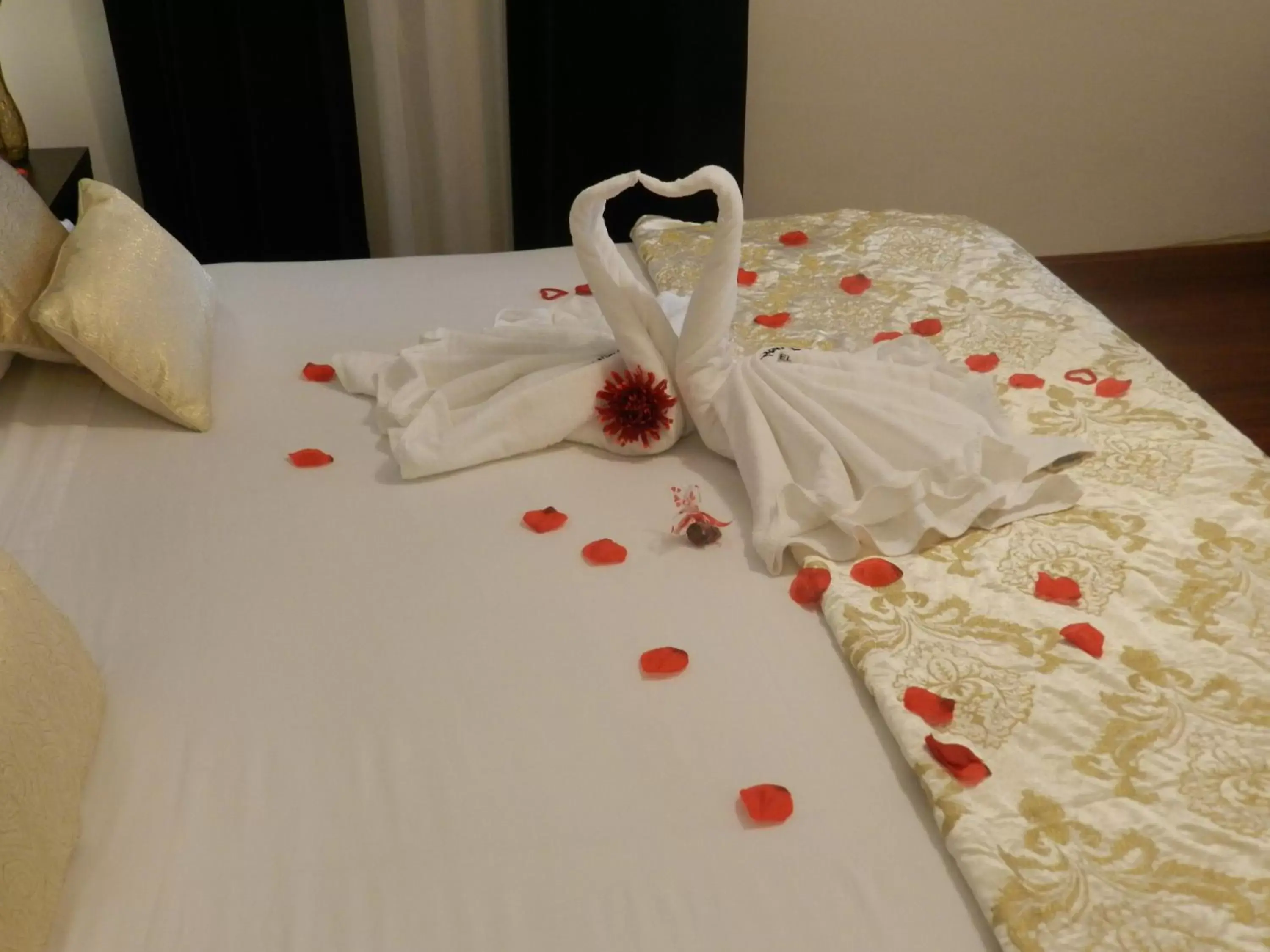 Bed in Mare Hotel