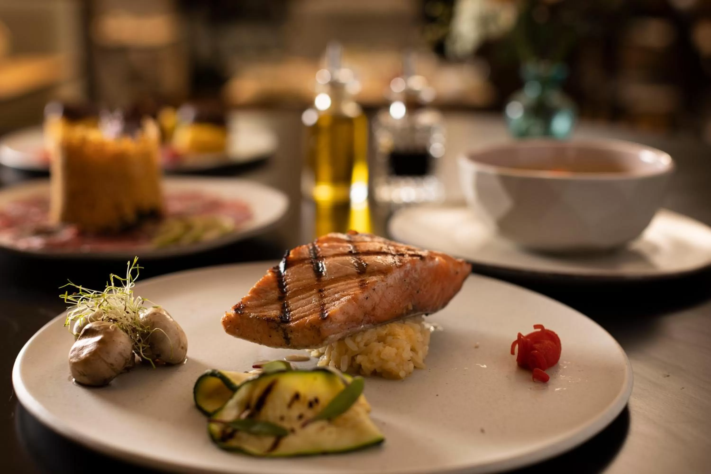 Restaurant/places to eat in EK Hotel By Preferred Hotels Group