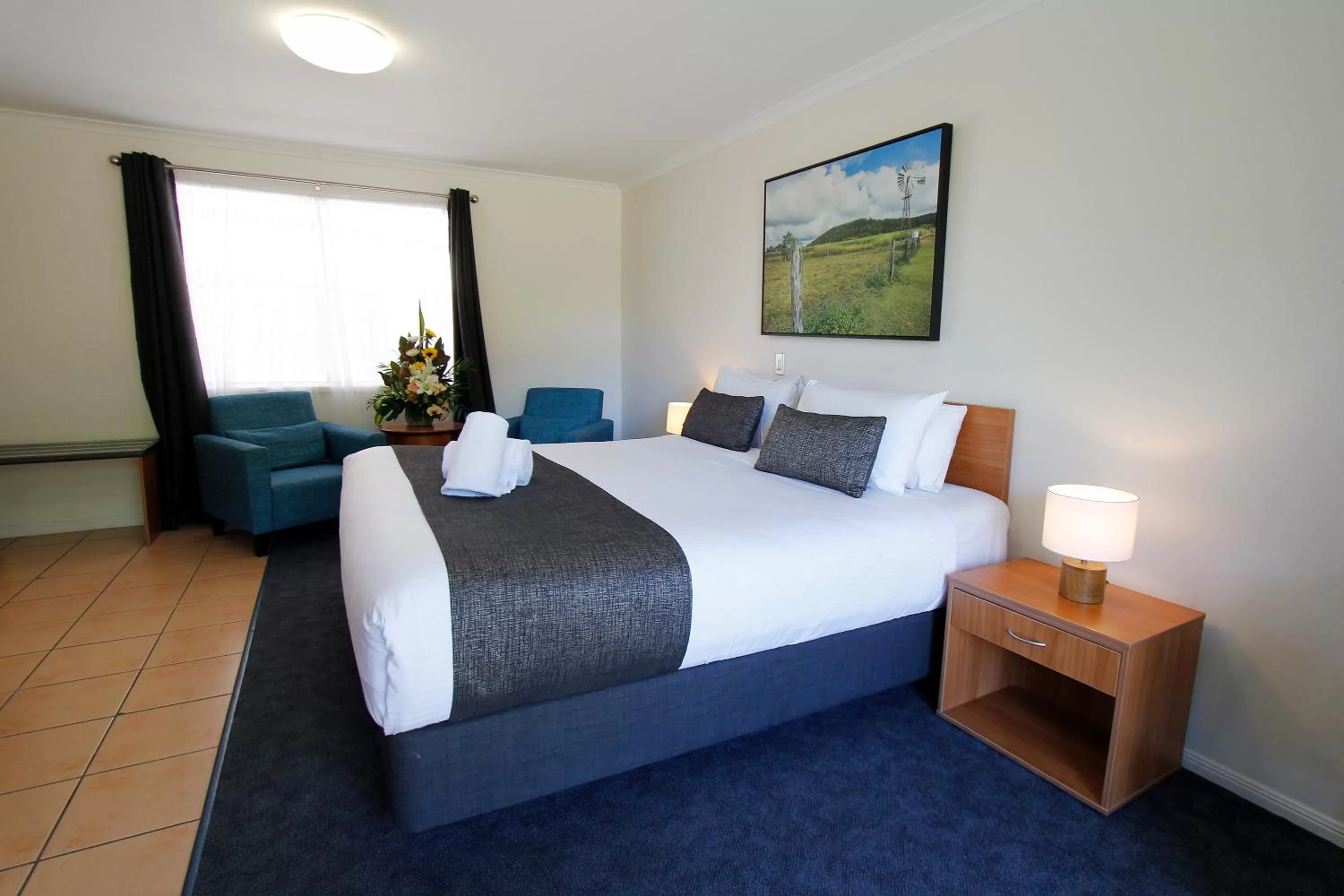 Bed in Windmill Motel & Events Centre