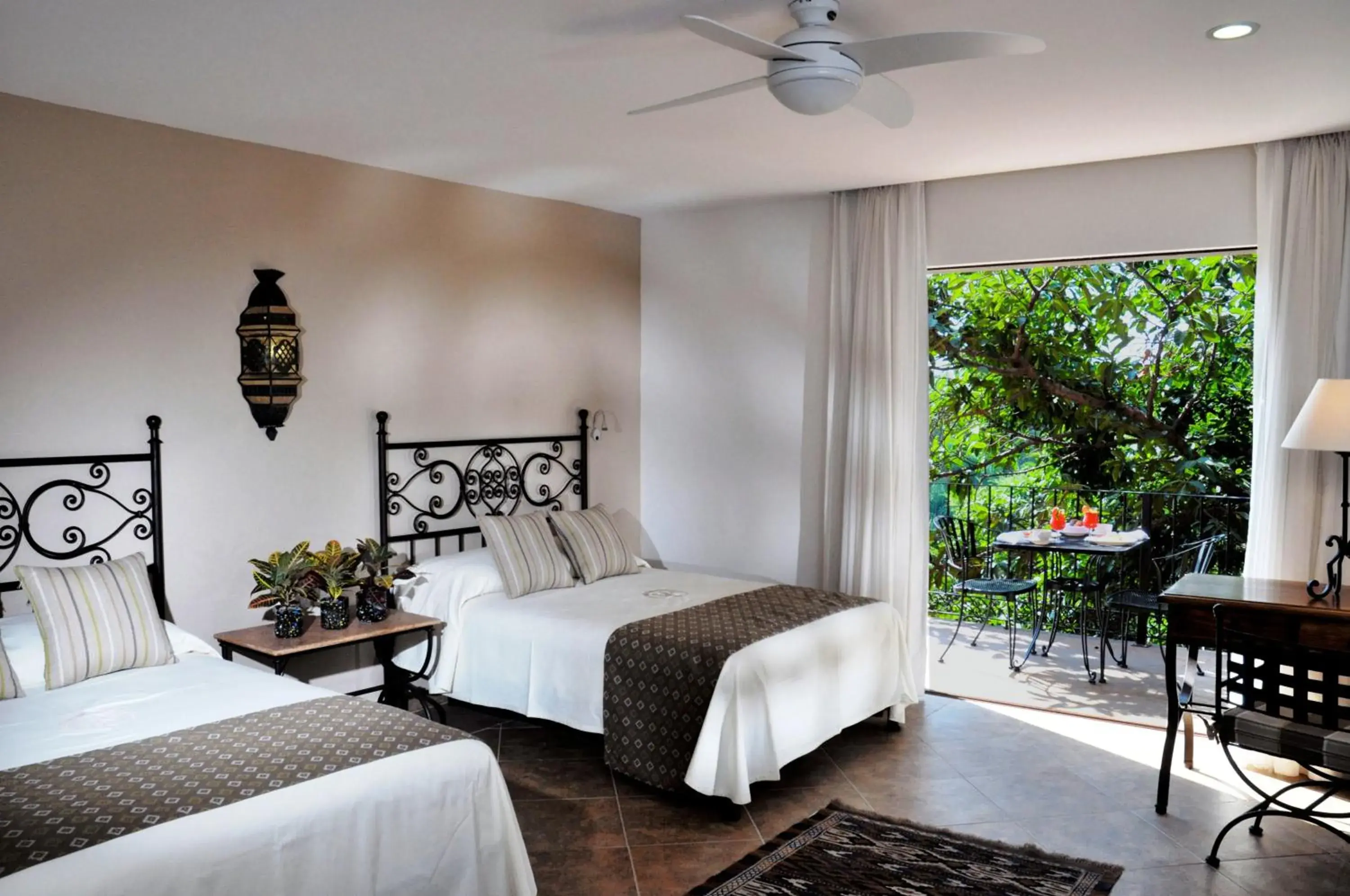 Bedroom, Bed in Hotel & Spa Hacienda de Cort