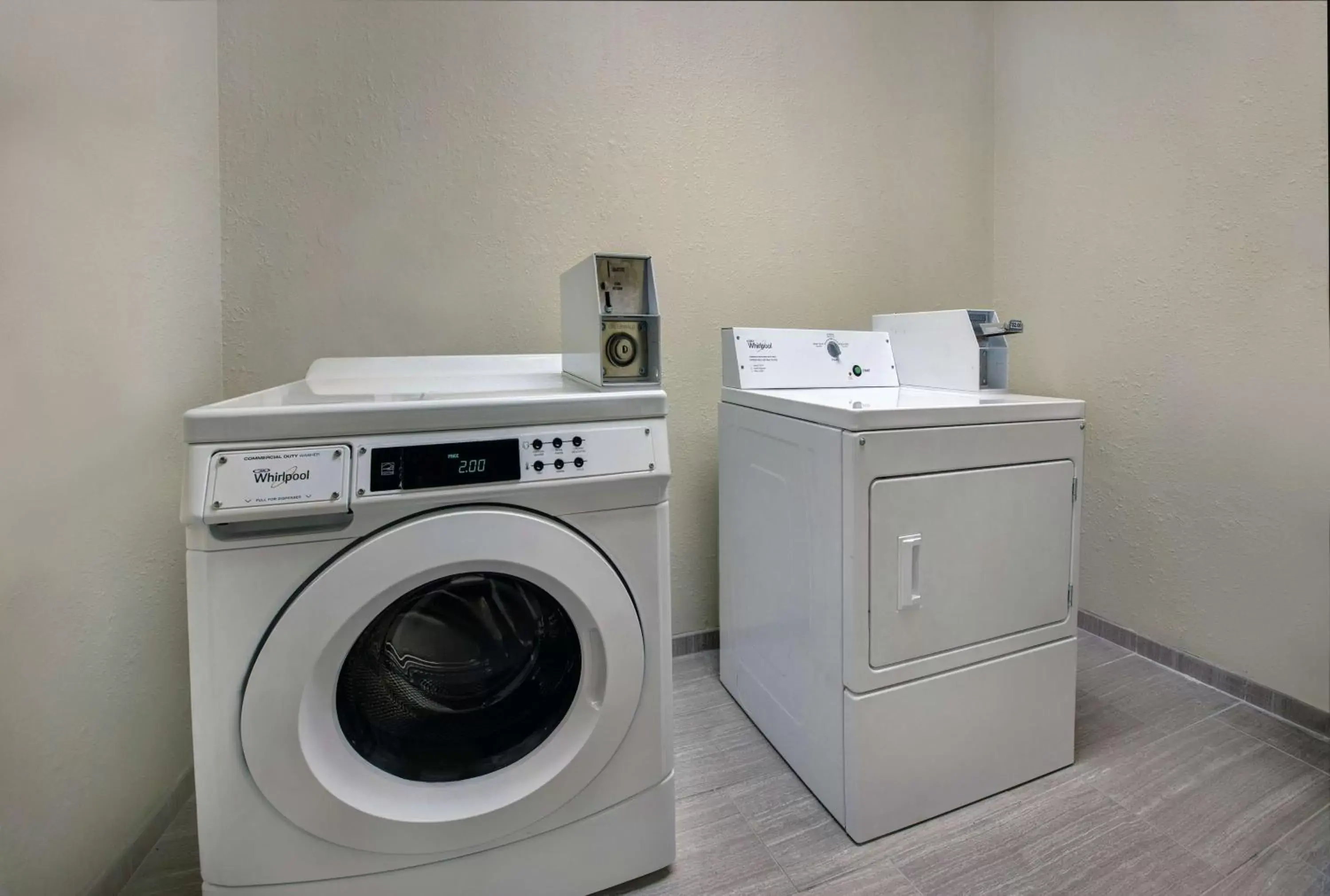 Property building in Hampton Inn & Suites Augusta West Property building in Hampton Inn & Suites Augusta West