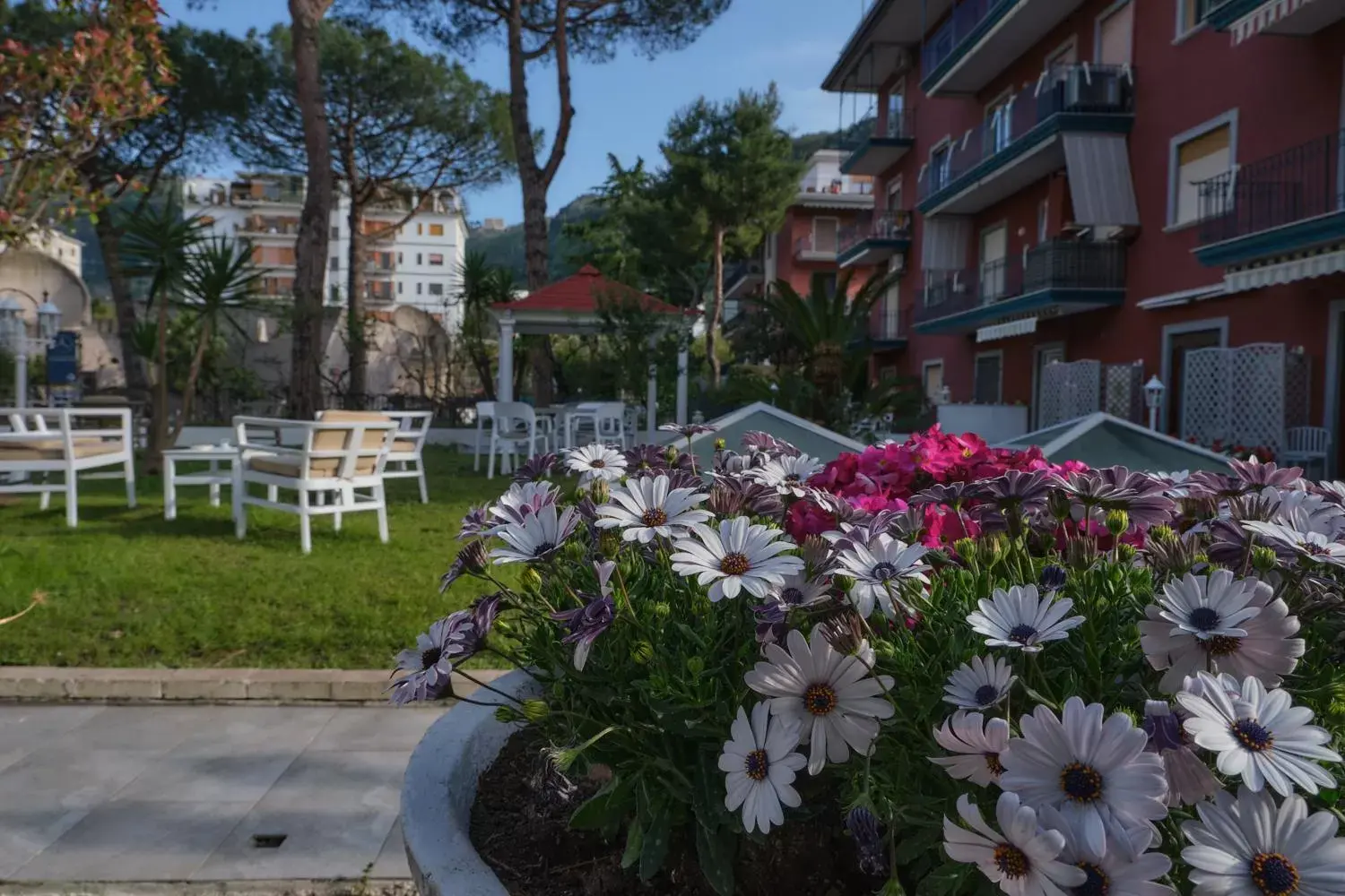 Garden, Property Building in Giardino Archeologico