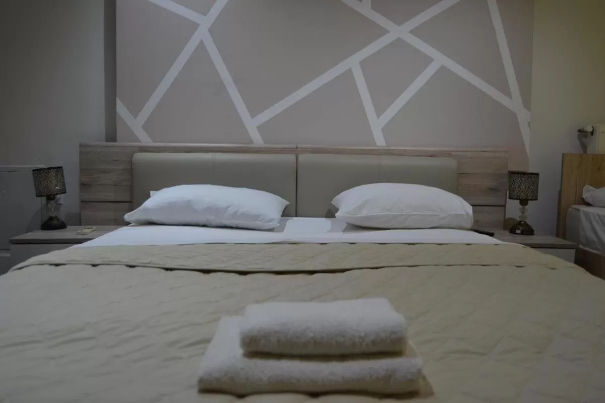 Bed in LIRA EXCELLENT NIS