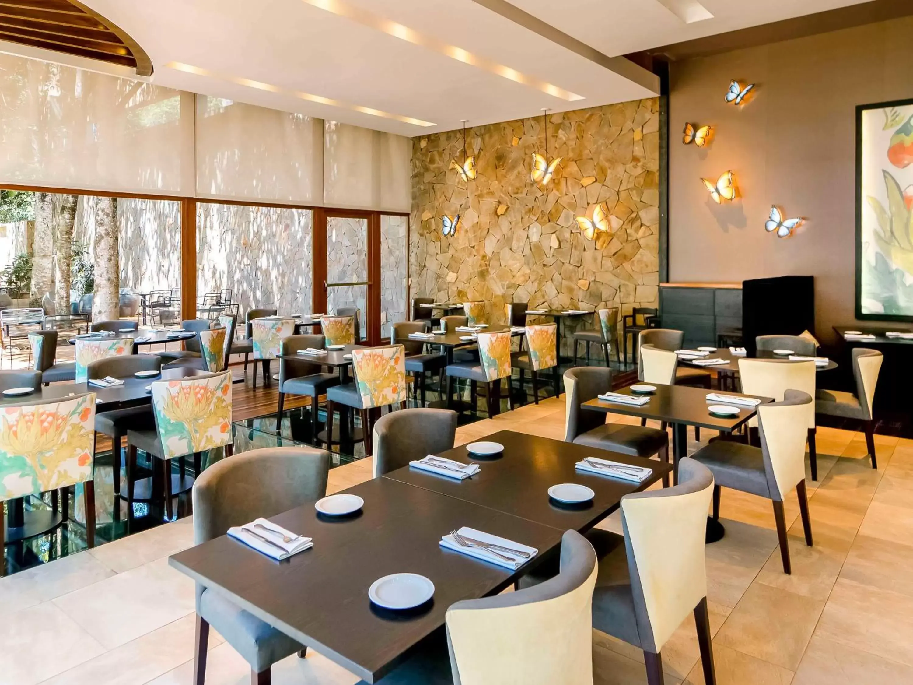 Restaurant/Places to Eat in Mercure Iguazu Hotel Iru