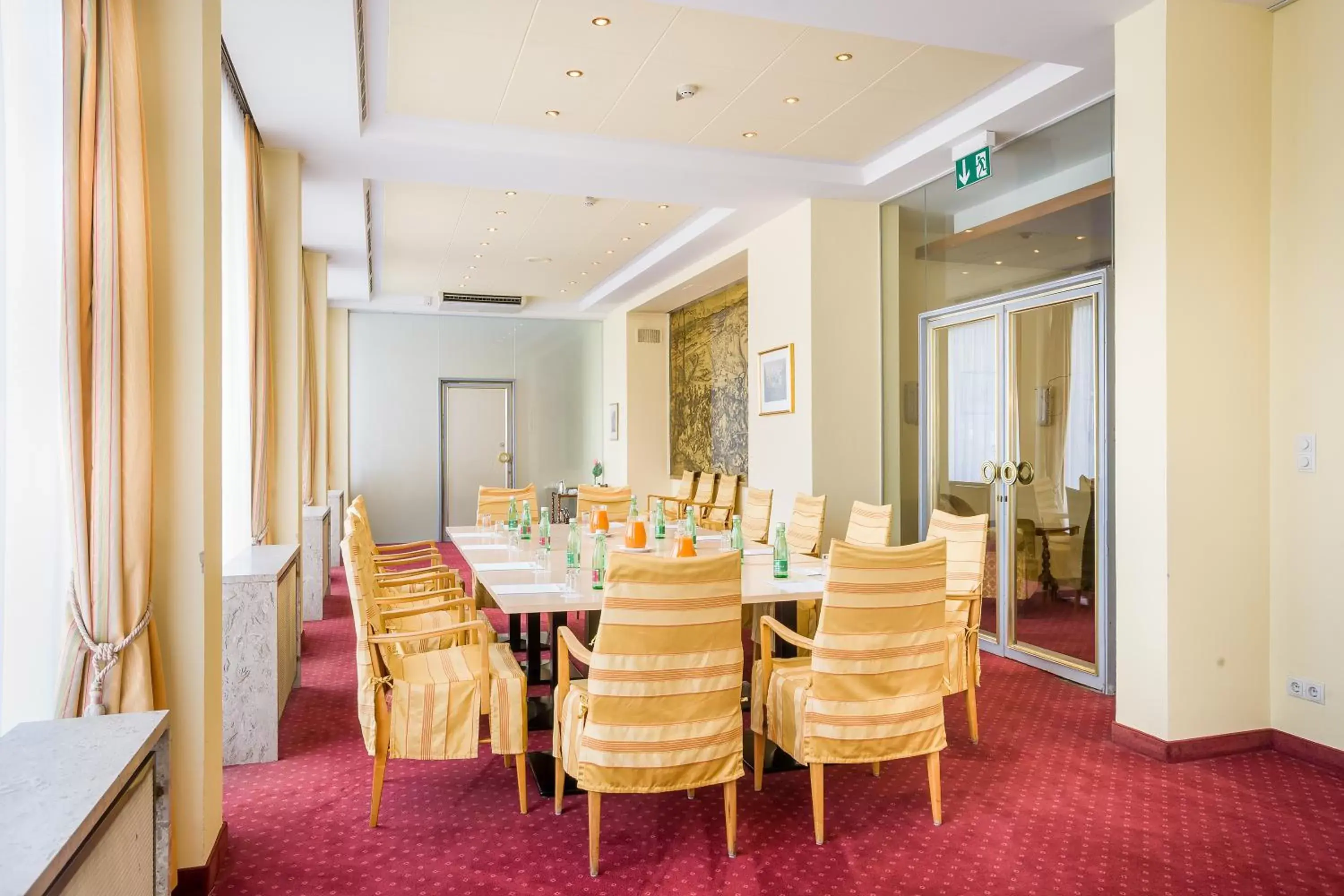 Meeting/conference room in Novum Hotel Prinz Eugen Hauptbahnhof