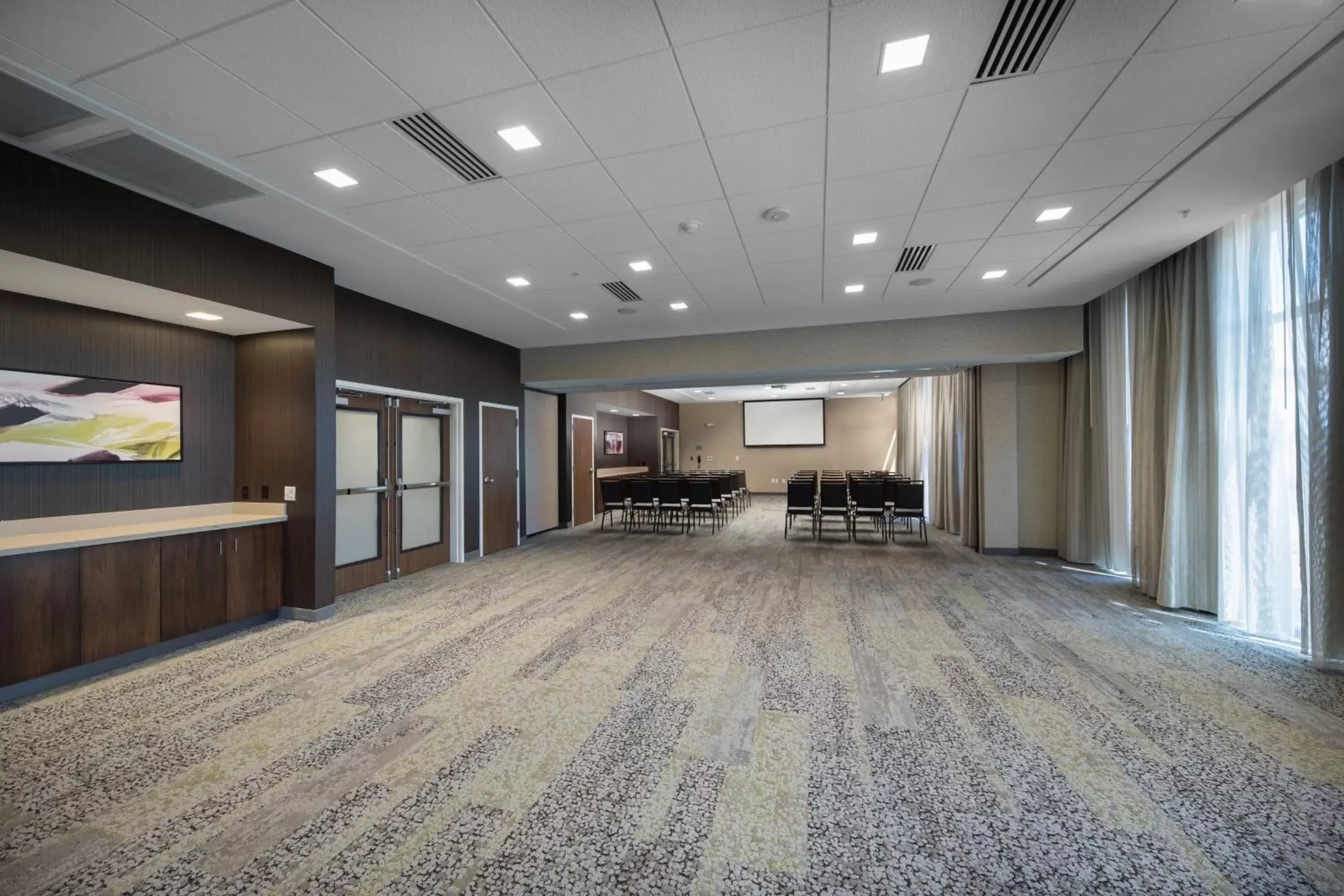 Meeting/conference room in Courtyard by Marriott Russellville