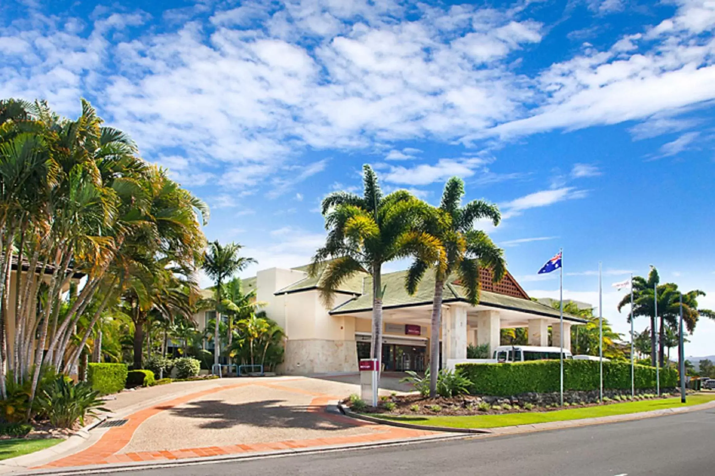 Facade/entrance, Property Building in Mercure Gold Coast Resort