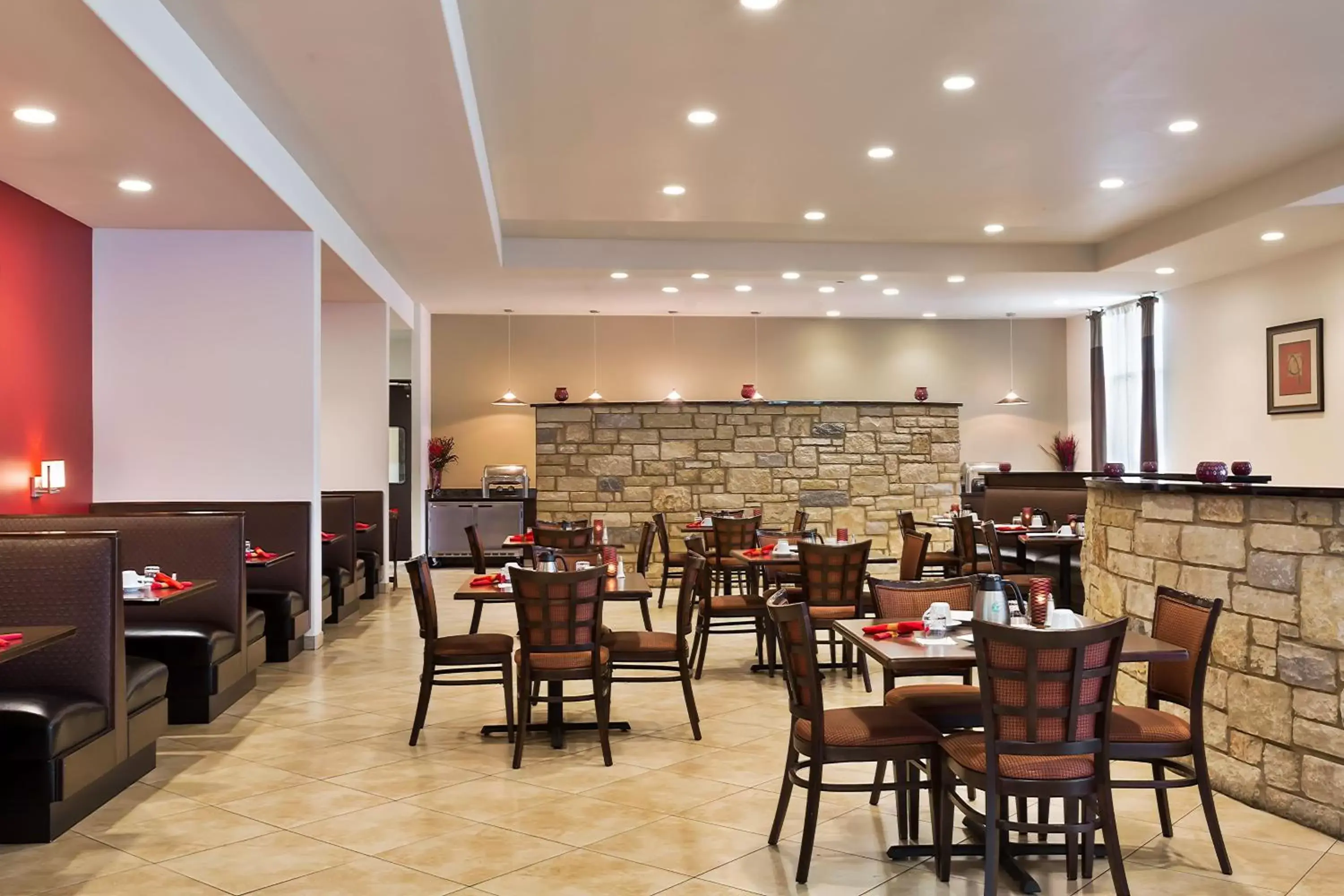 Restaurant/Places to Eat in Holiday Inn Temple - Belton, an IHG Hotel