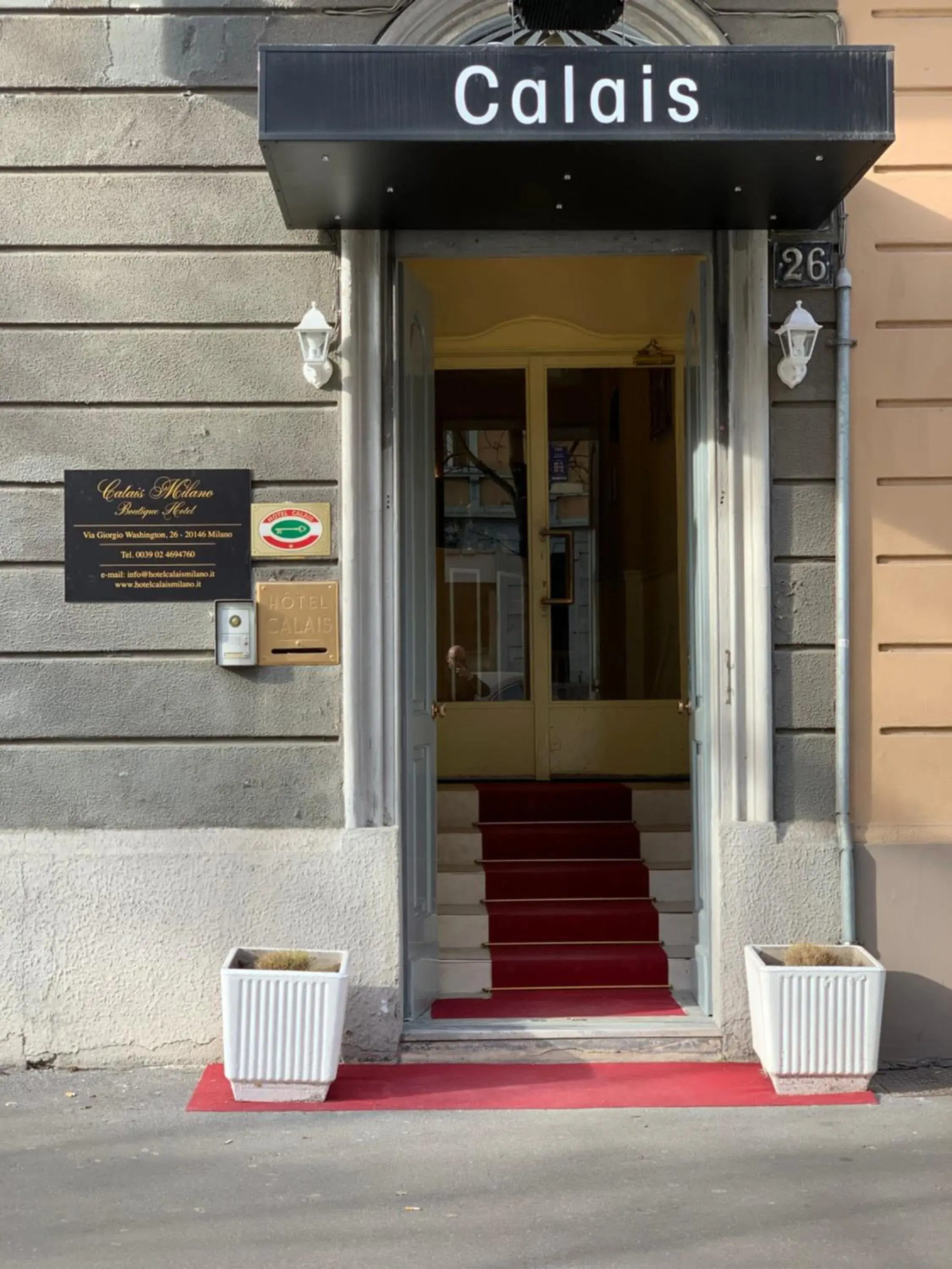 Facade/entrance in Boutique Hotel Calais Milano