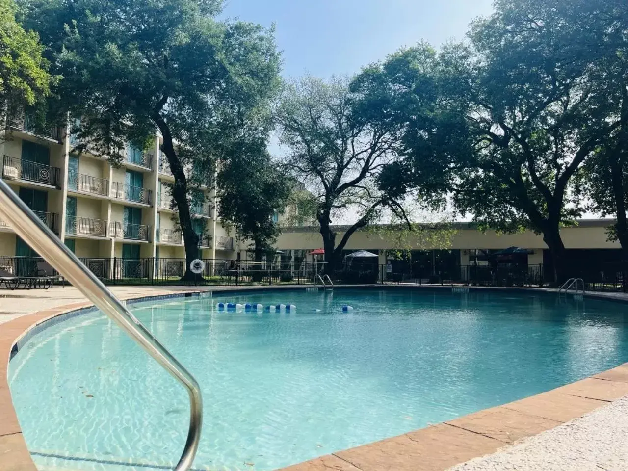 Swimming Pool in Wingate Houston near NRG Park/Medical Center