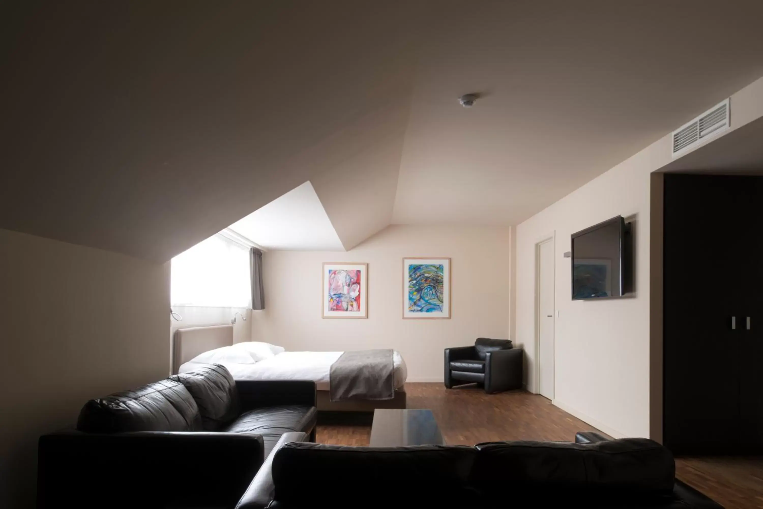 Deluxe King Suite in Hotel Karmel Deluxe King Suite in Hotel Karmel