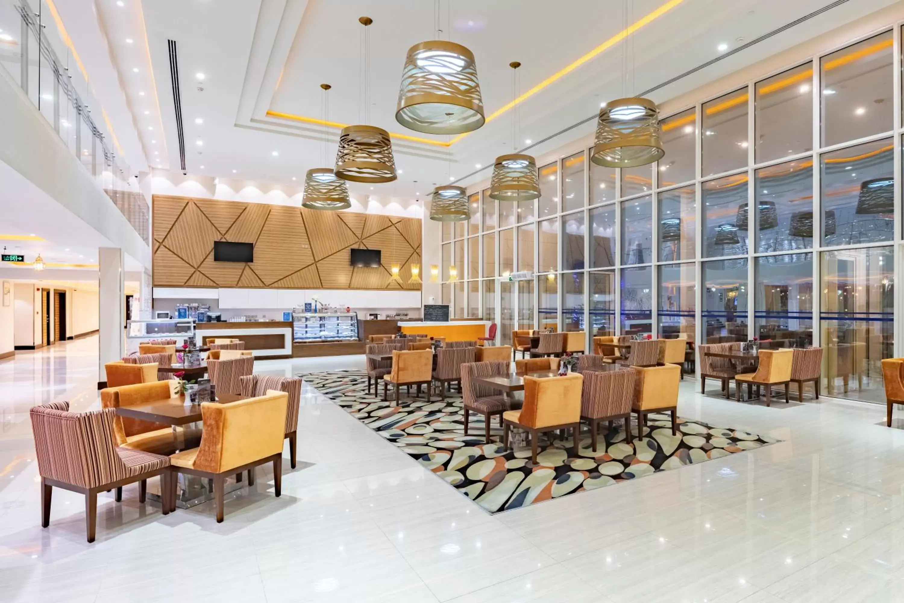 Lounge or bar, Restaurant/Places to Eat in Radisson Blu Resort Jizan