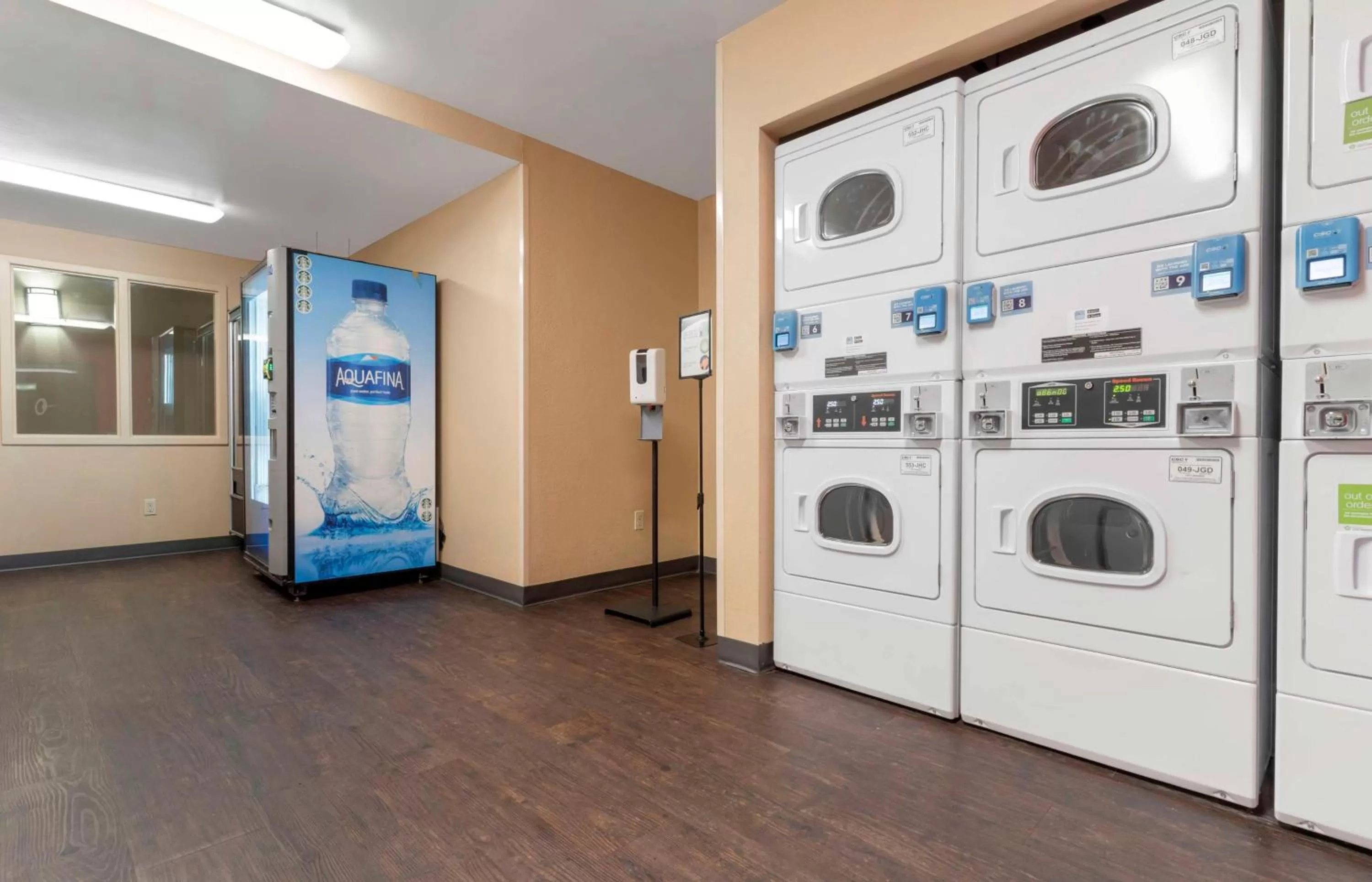 Property building in Extended Stay America Suites - Stockton - Tracy