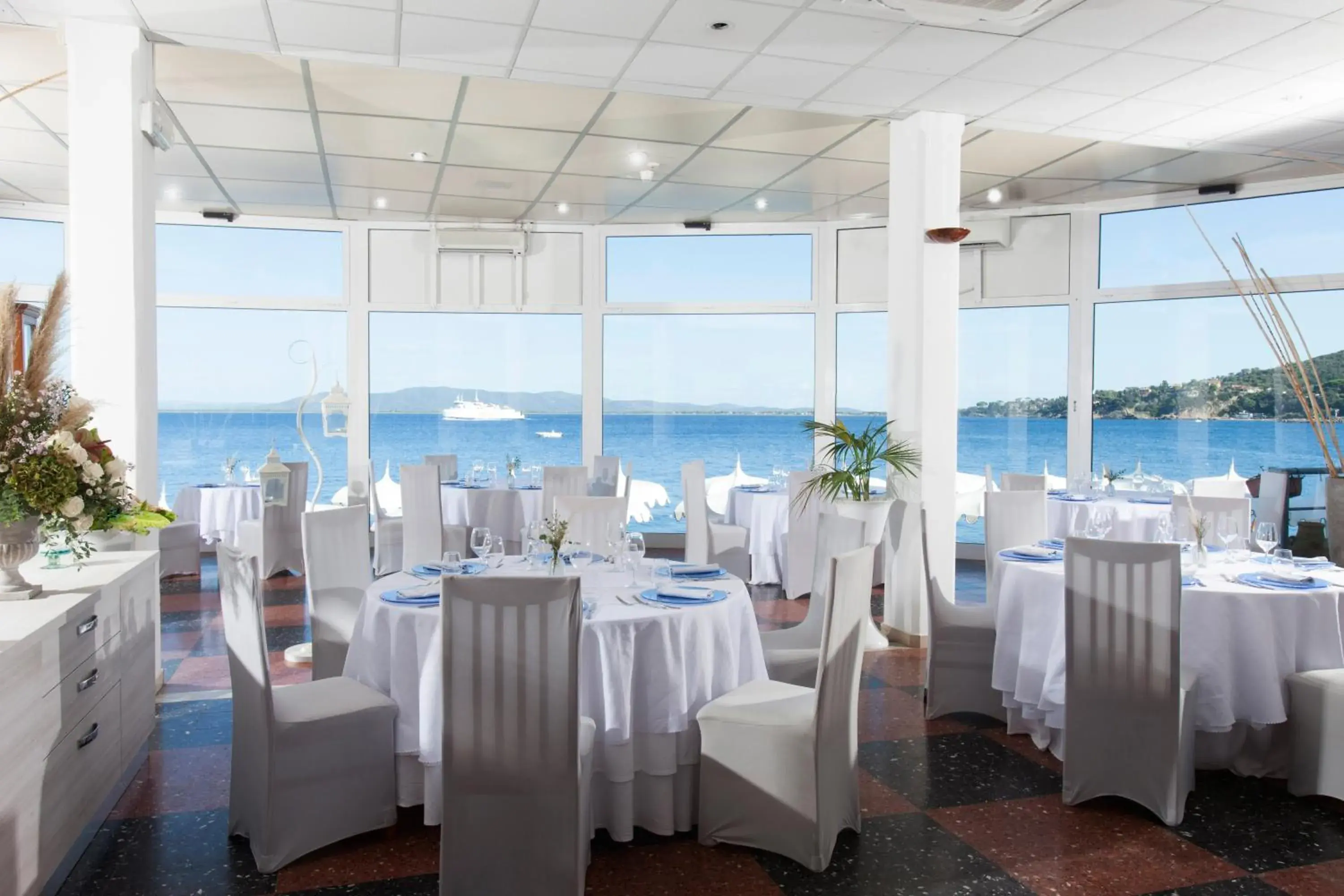 Sea view, Banquet Facilities in Hotel La Caletta