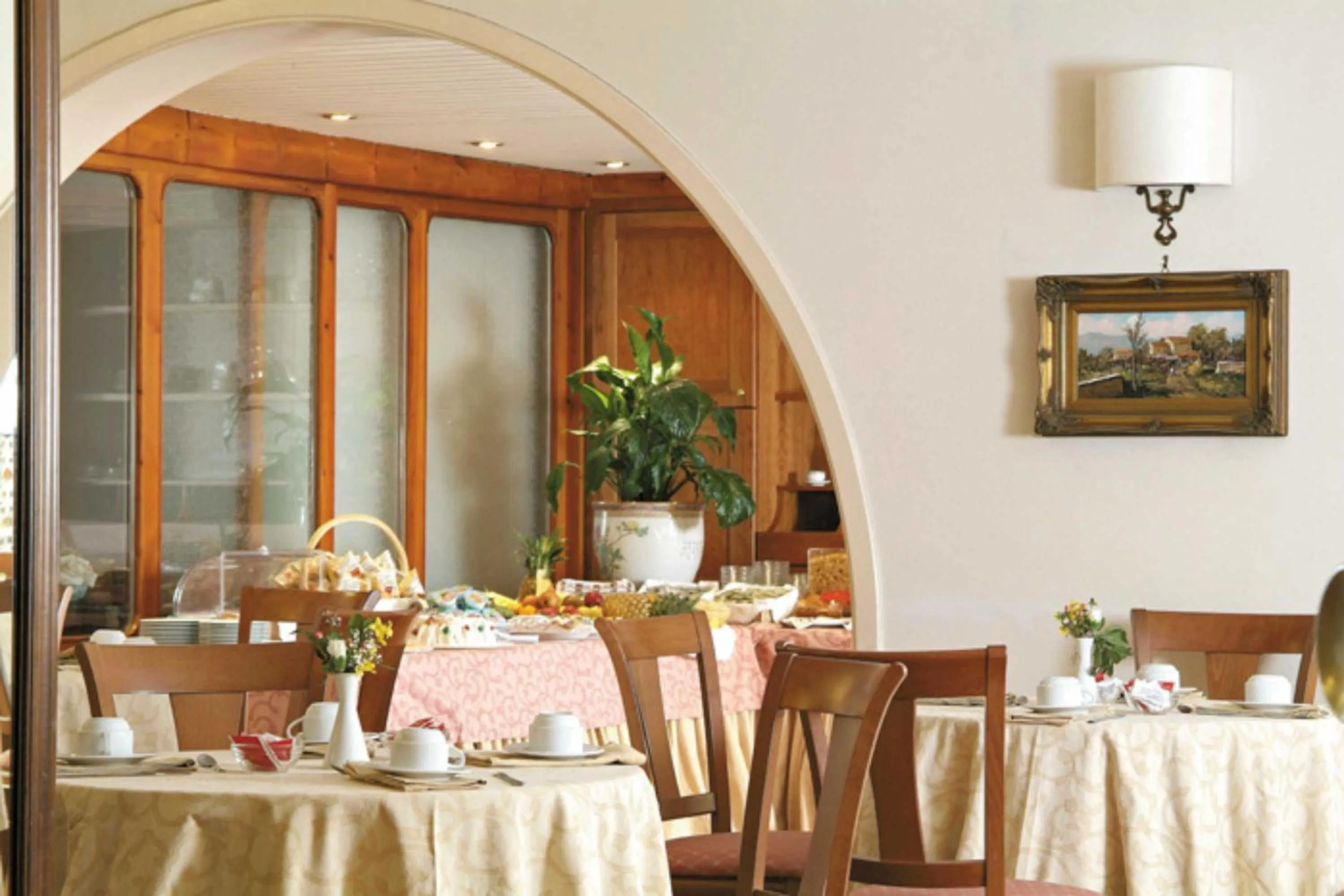 Restaurant/places to eat in American Hotel