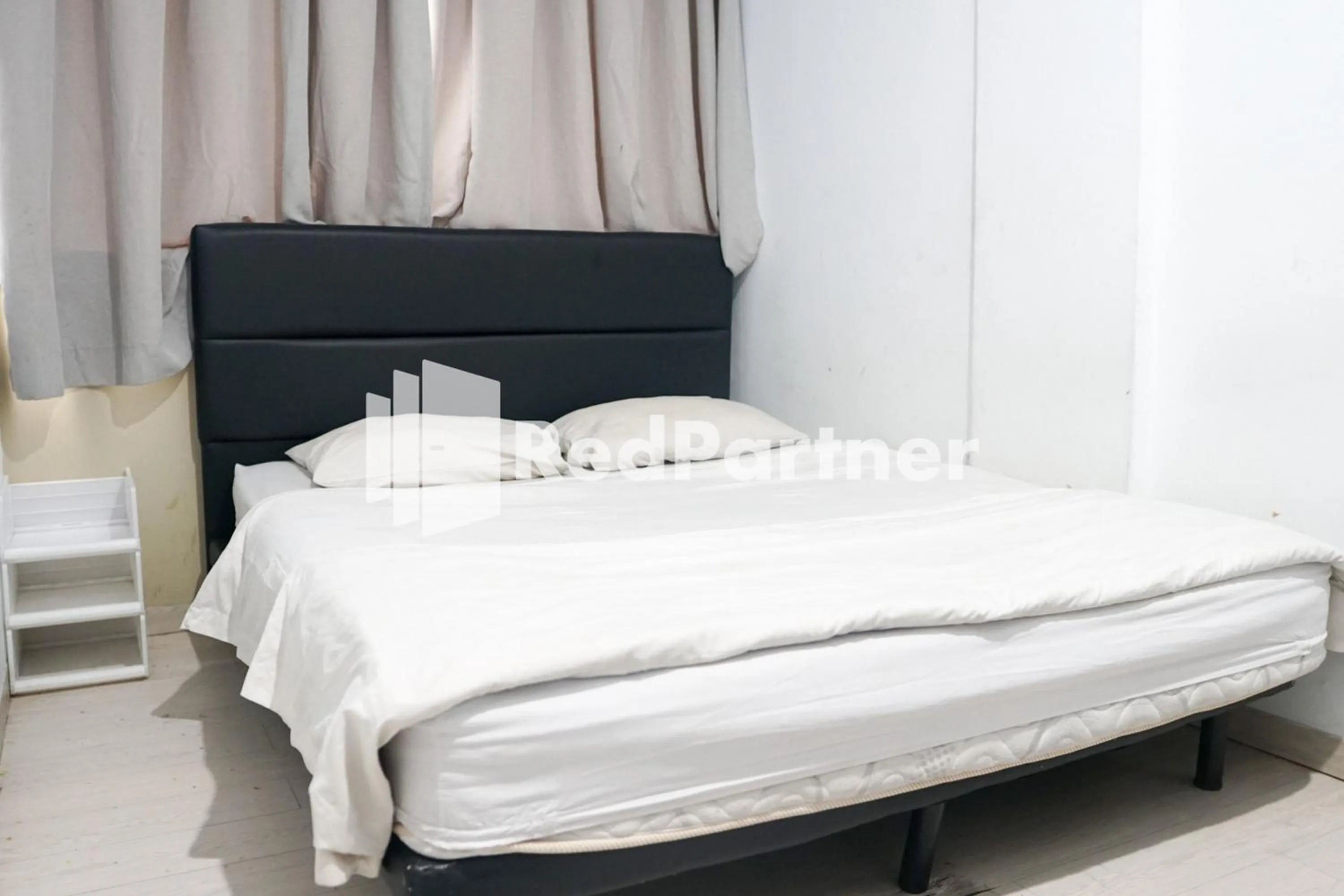 Bedroom in Cosmo Harmoni RedPartner