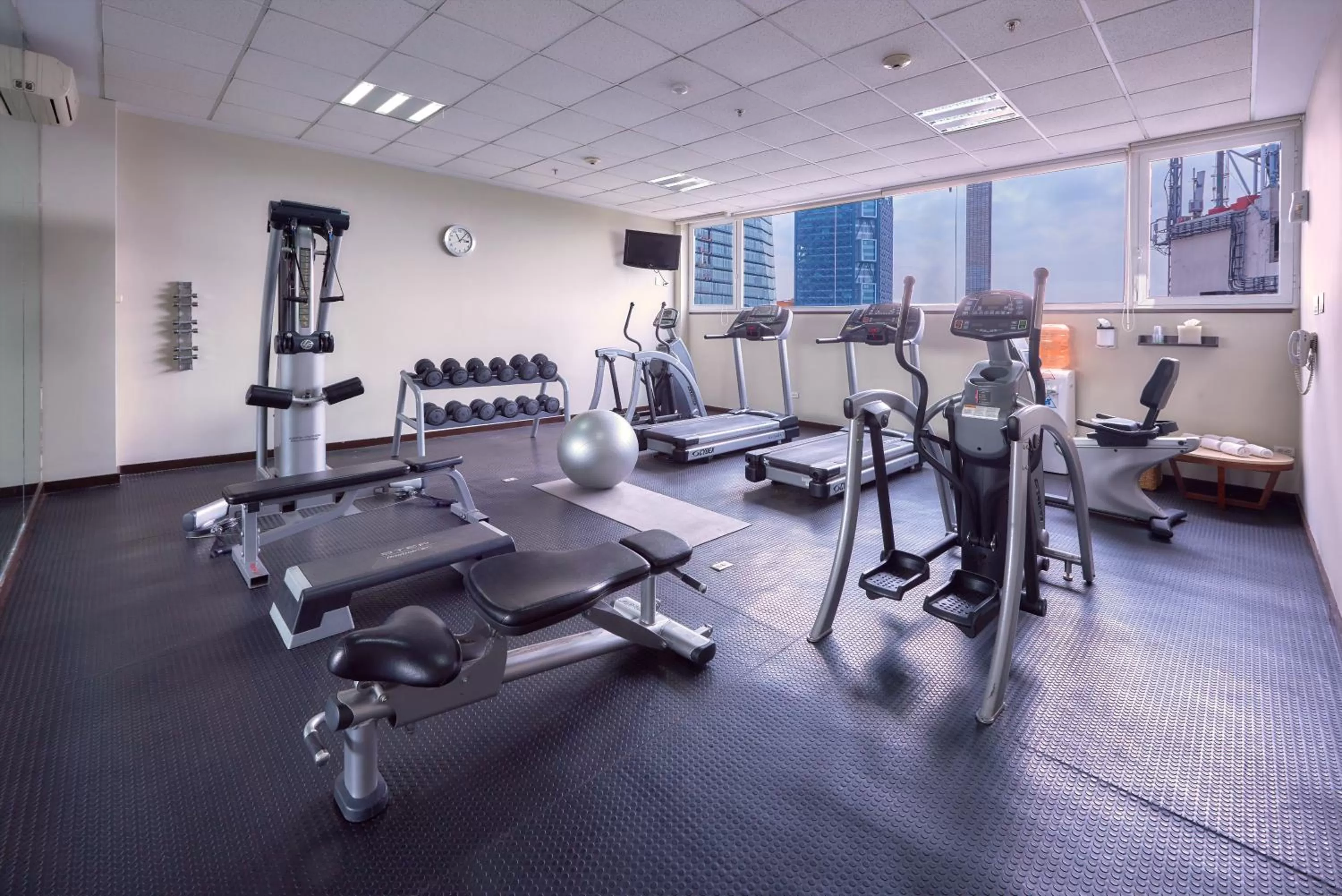 Fitness centre/facilities in Wyndham Garden Mexico City - Polanco