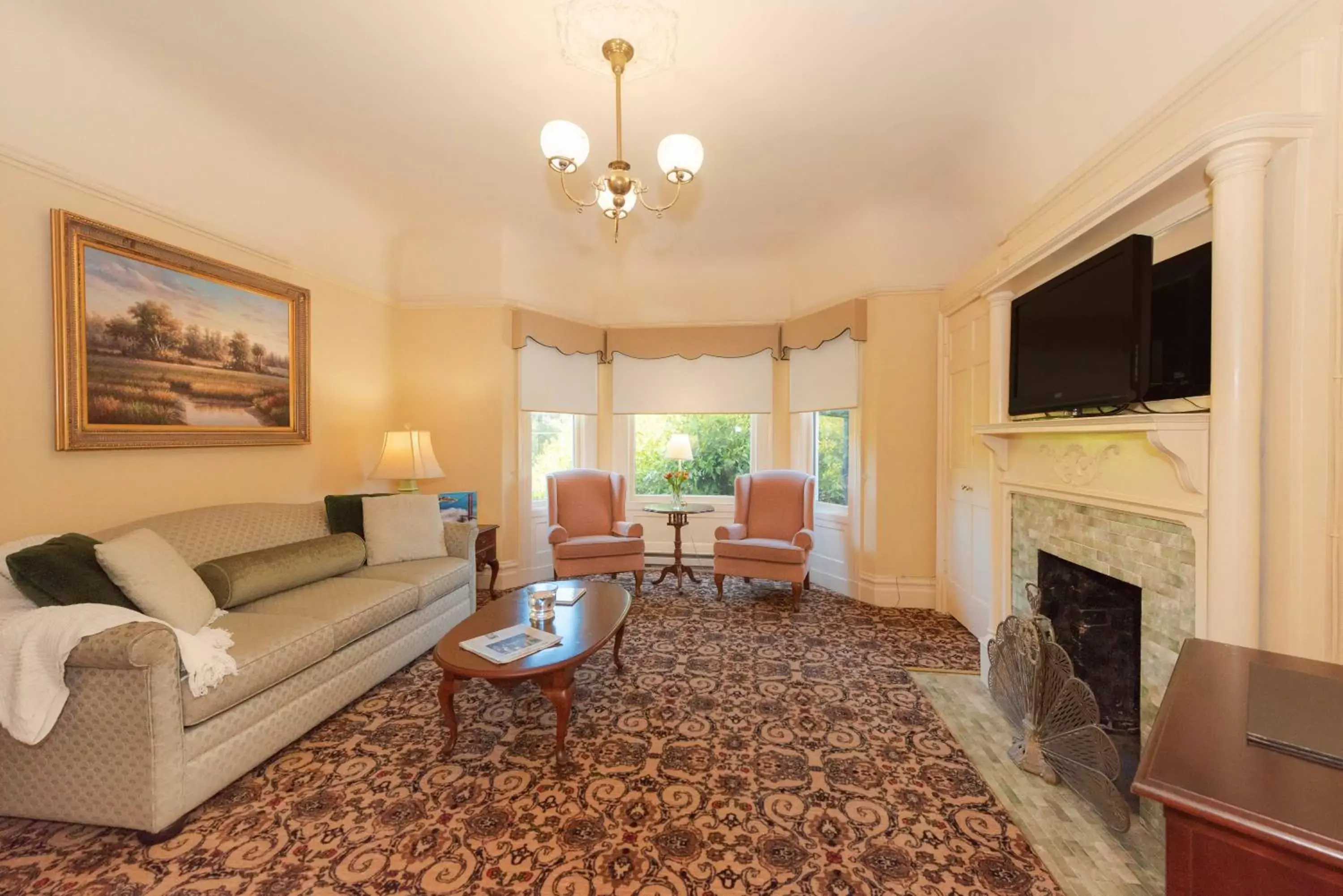 Living room, Seating Area in Stanyan Park Hotel