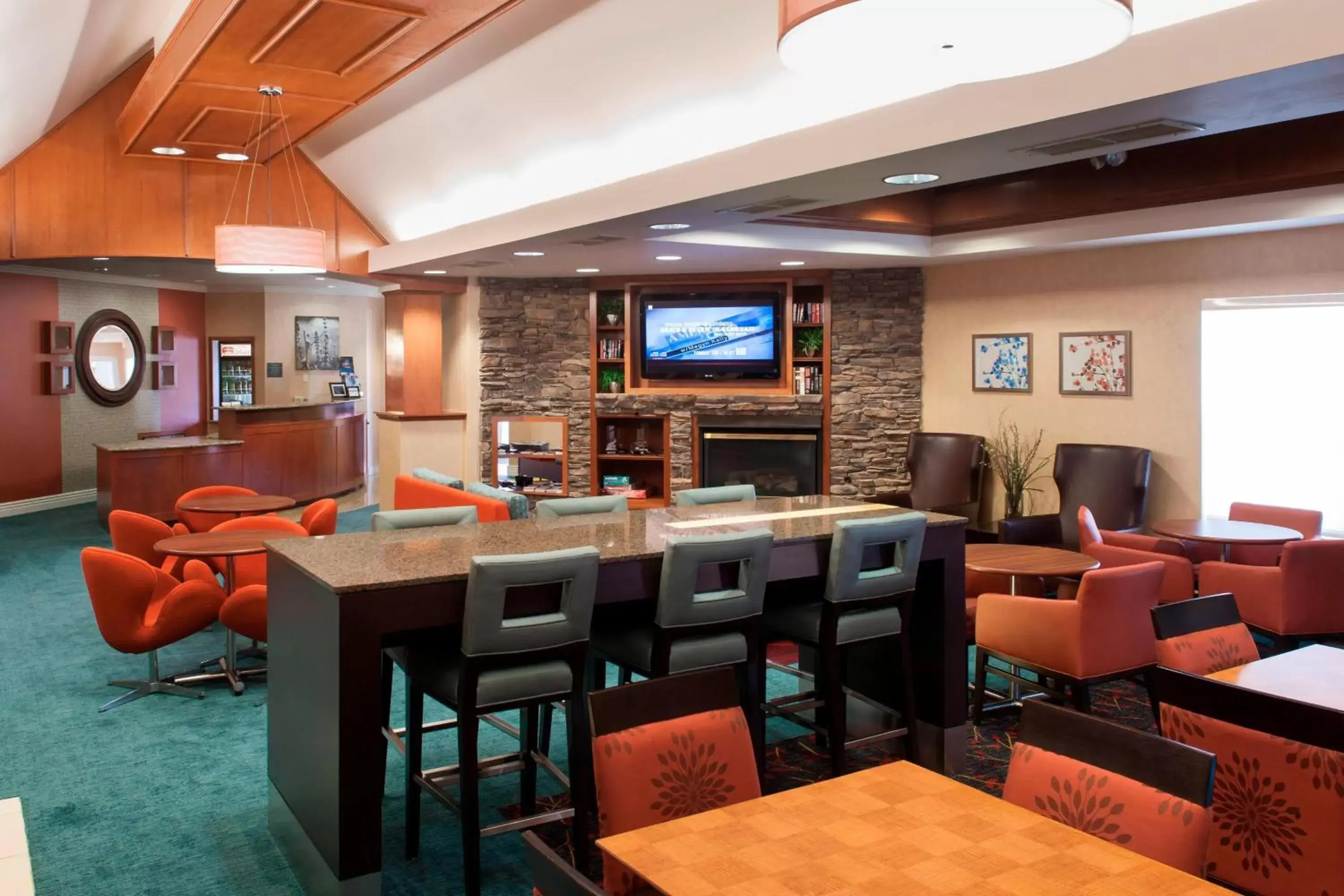 Restaurant/places to eat, Lounge/Bar in Residence Inn by Marriott Rogers
