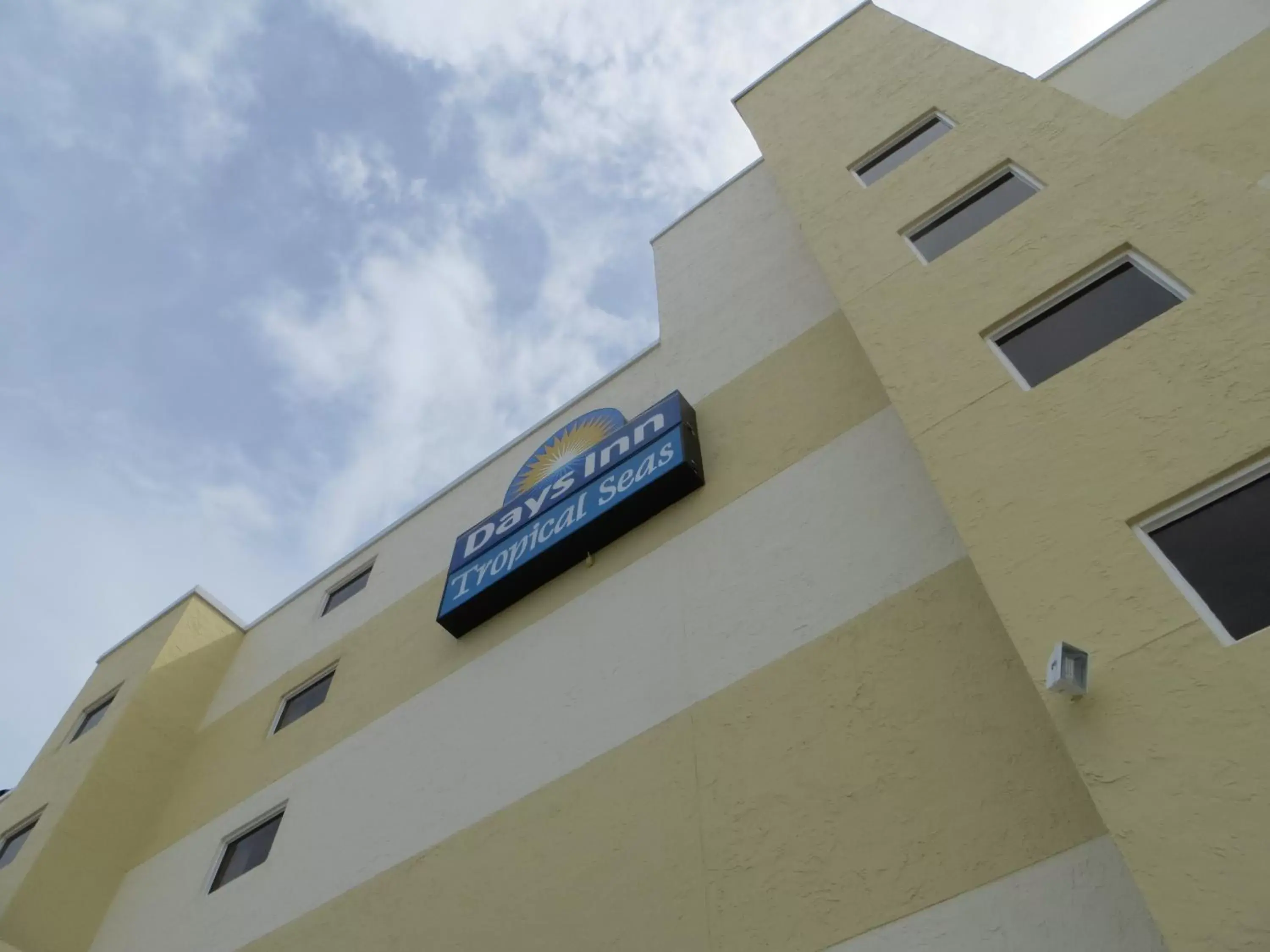 Facade/entrance, Property Building in Days Inn by Wyndham Daytona Oceanfront