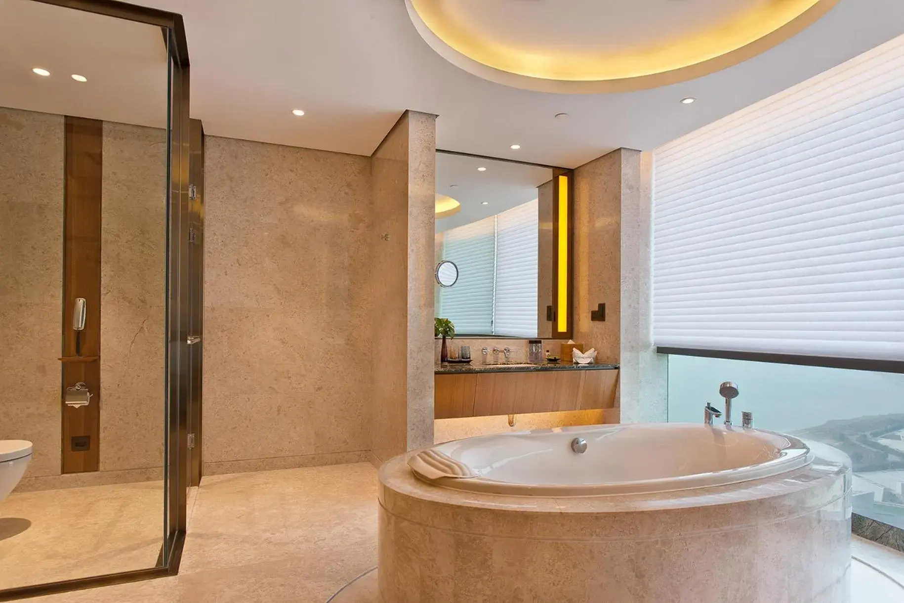 Photo of the whole room, Bathroom in InterContinental Changsha, an IHG Hotel