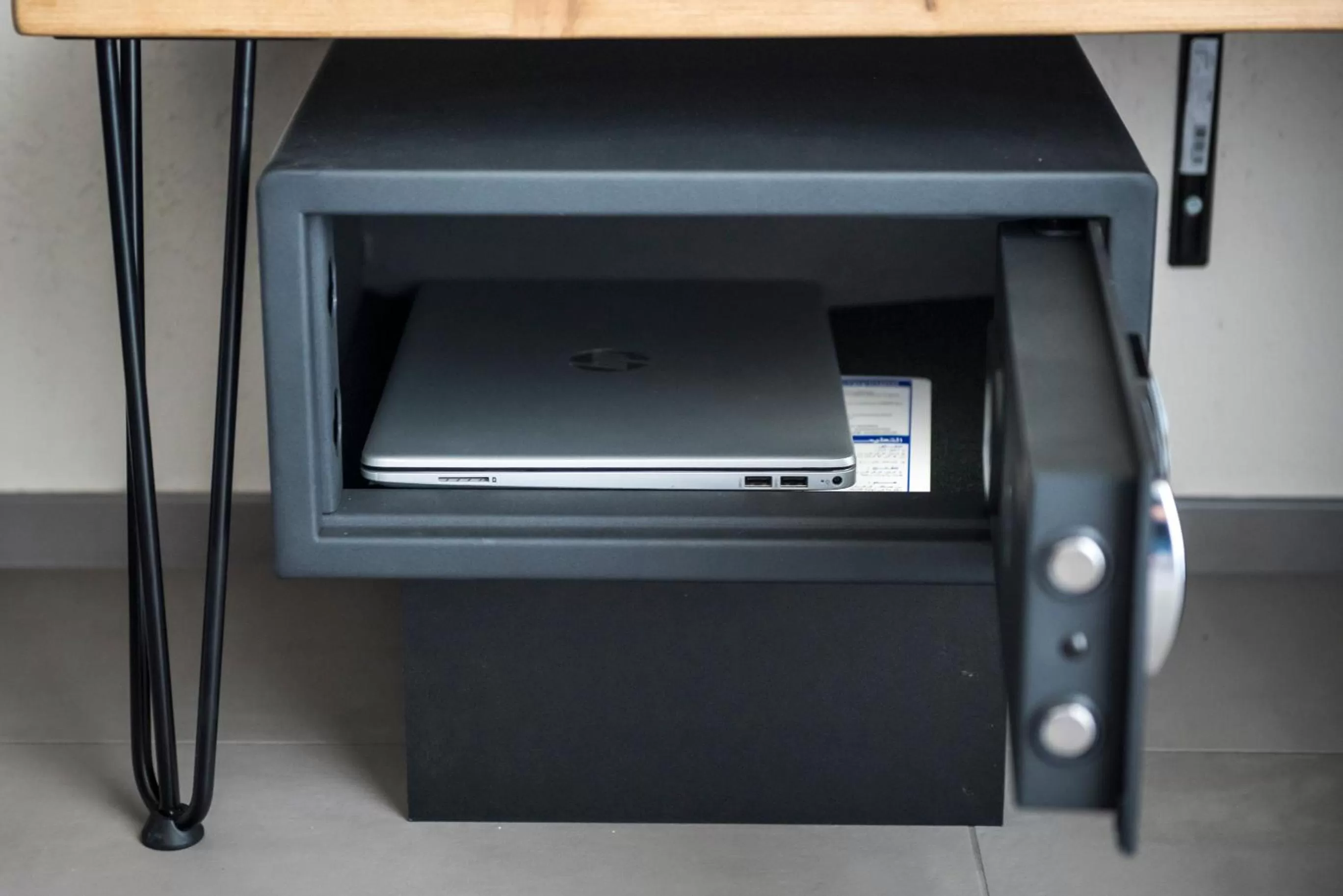 safe in B&B SMARTFIT HOUSE - Room & Relax in Pescara