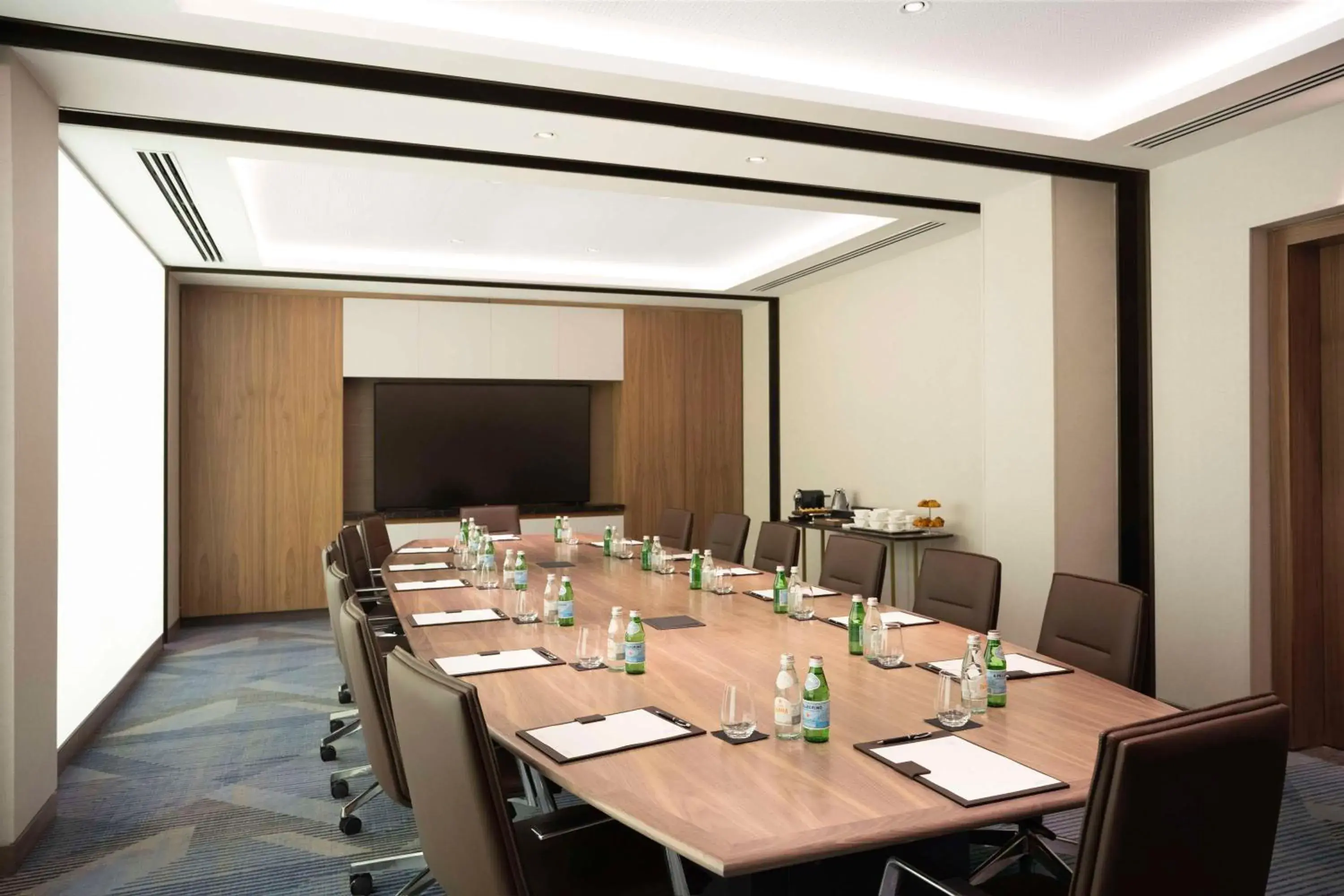 Meeting/conference room in The David Kempinski Tel Aviv