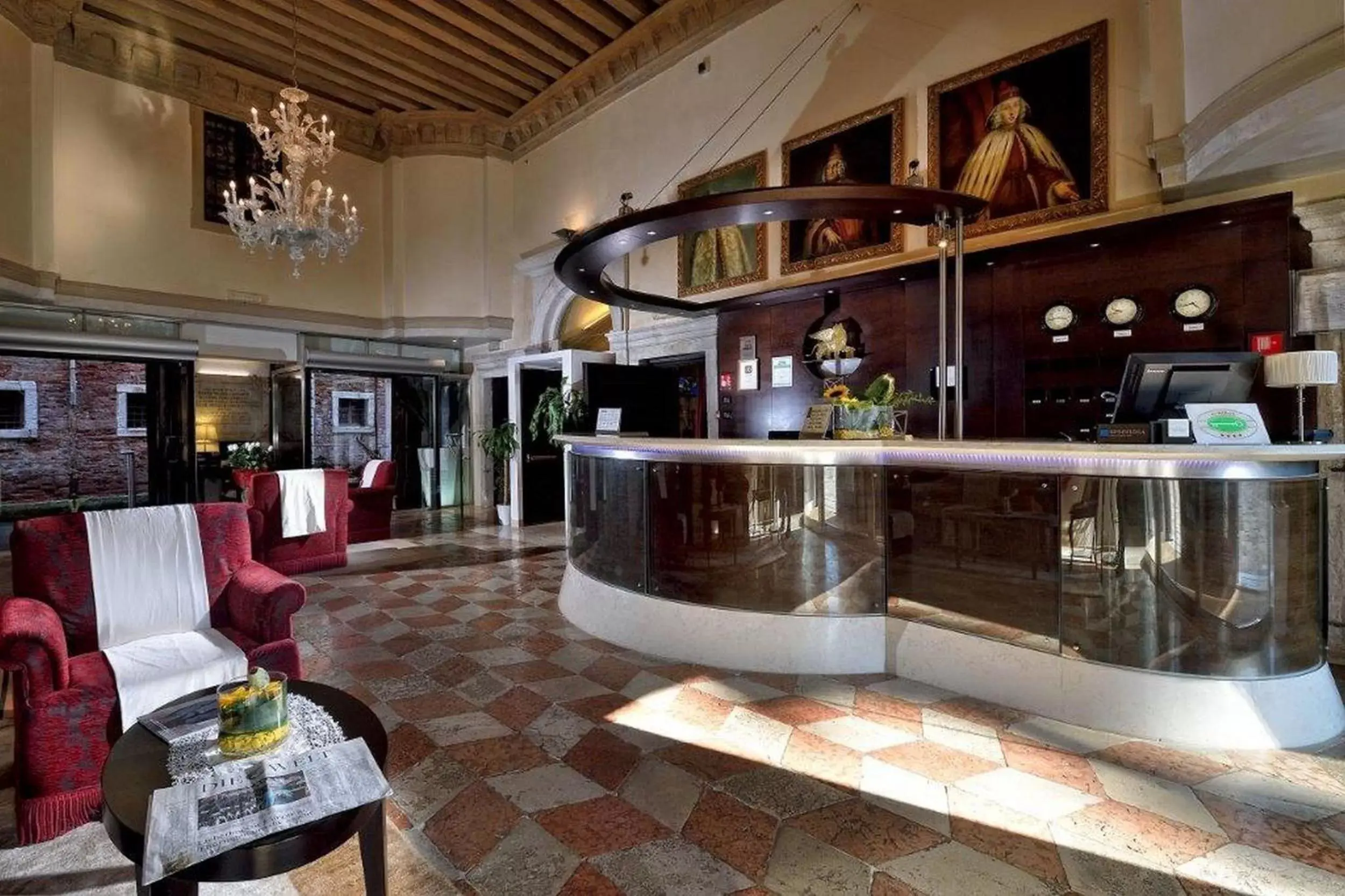 Decorative detail, Lobby/Reception in Ruzzini Palace Hotel