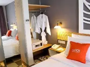 Bed in THE 1O1 Bogor Suryakancana