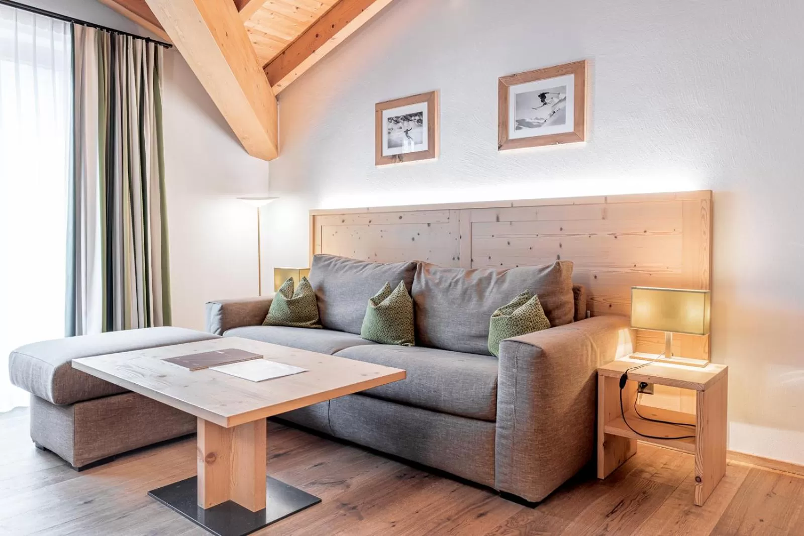 Living room in Hotel Sarain Active Mountain Resort