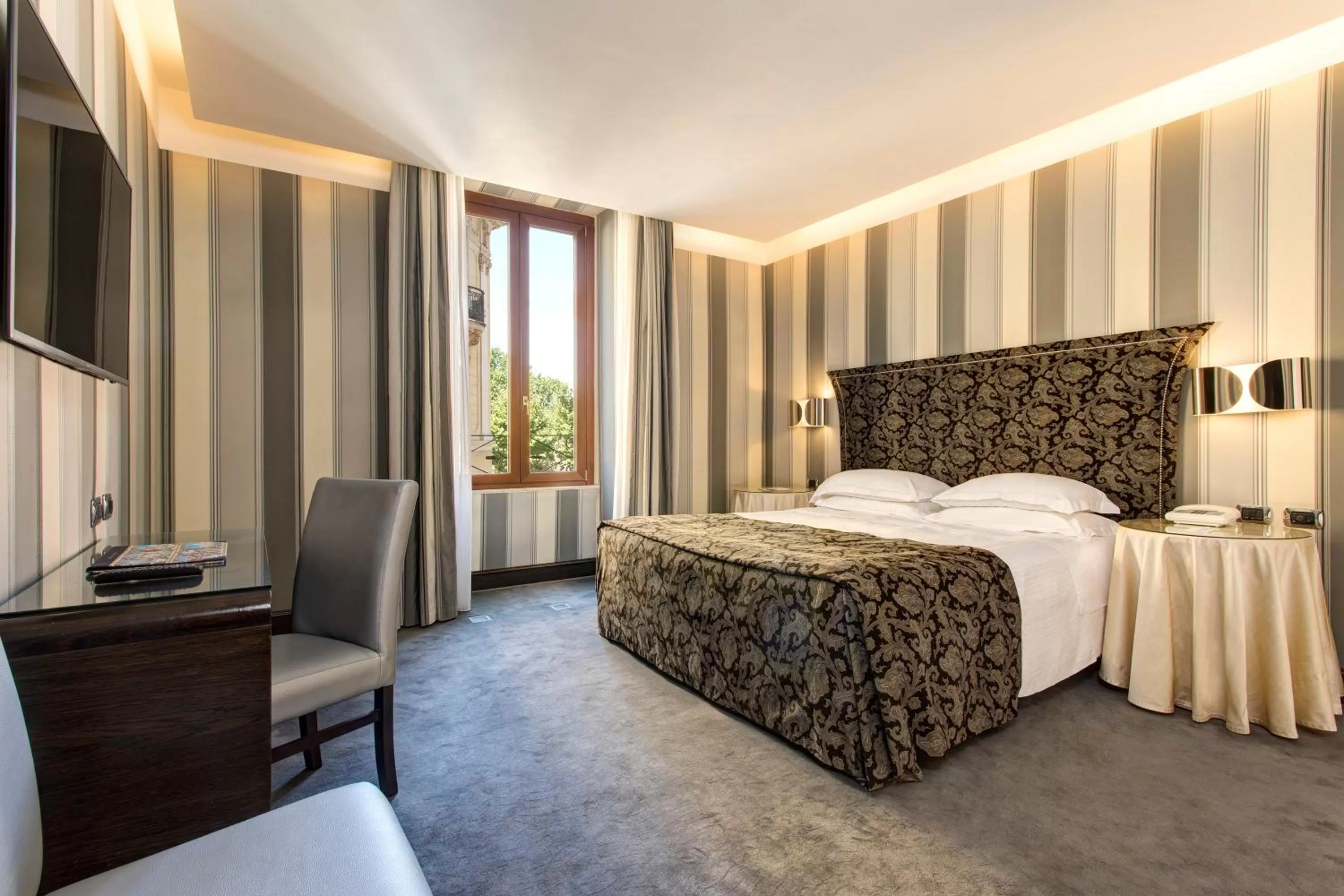 Photo of the whole room, Bed in Marcella Royal Hotel - Rooftop Garden